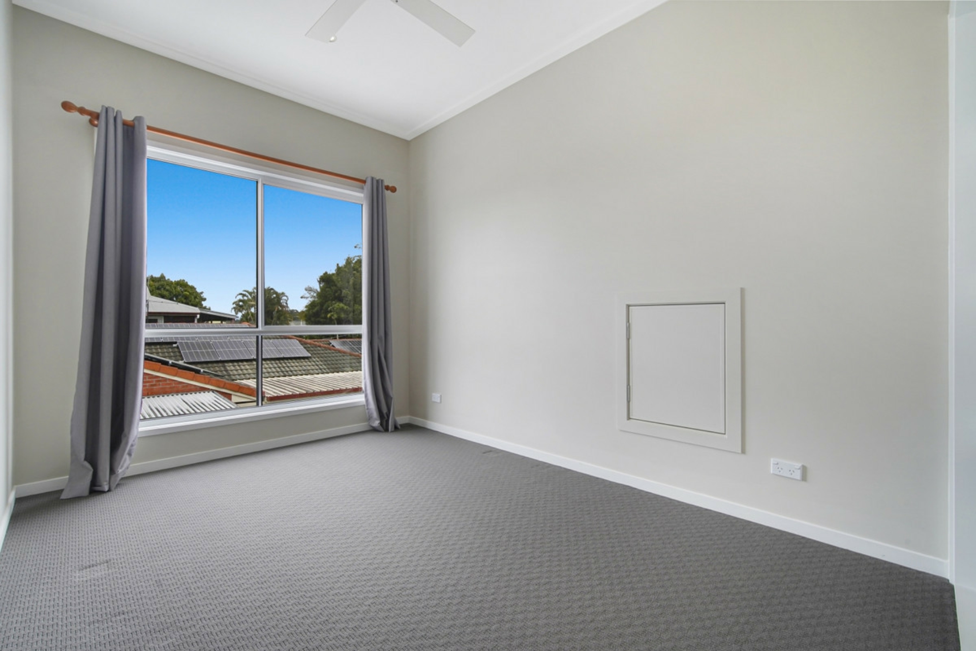 15 Aaron Street, COOMERA