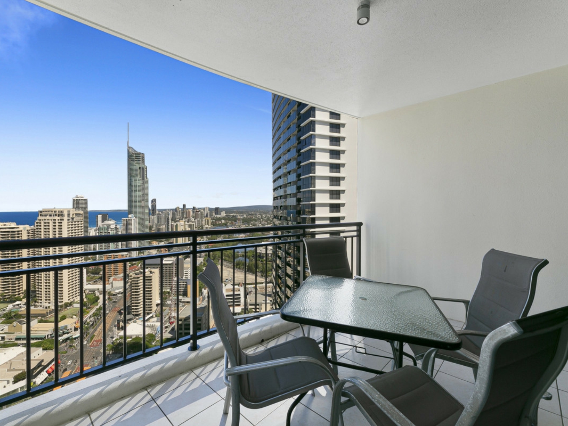 3355/23 Ferny Avenue, SURFERS PARADISE
