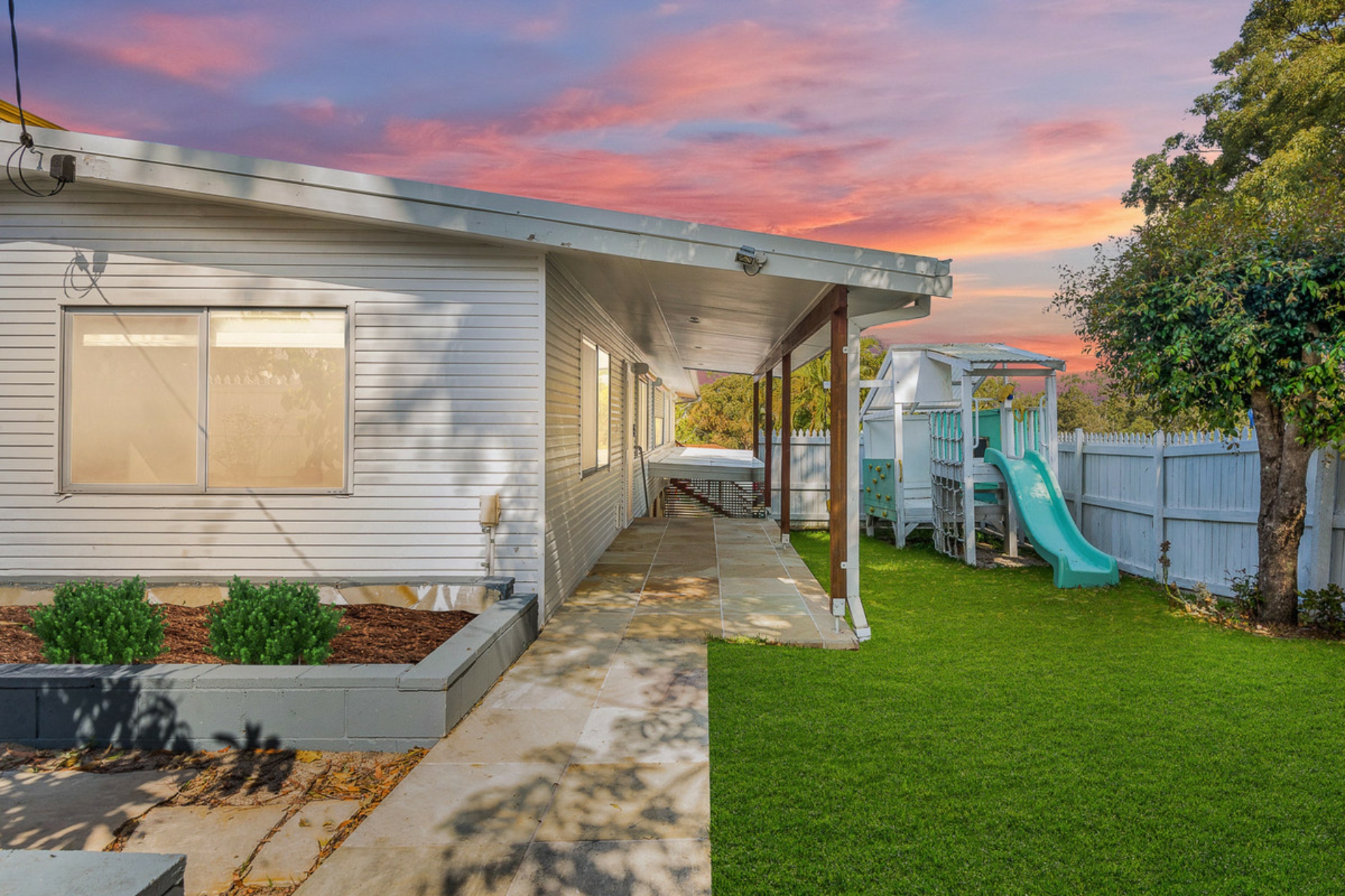 8 Ridgeway Avenue, SOUTHPORT