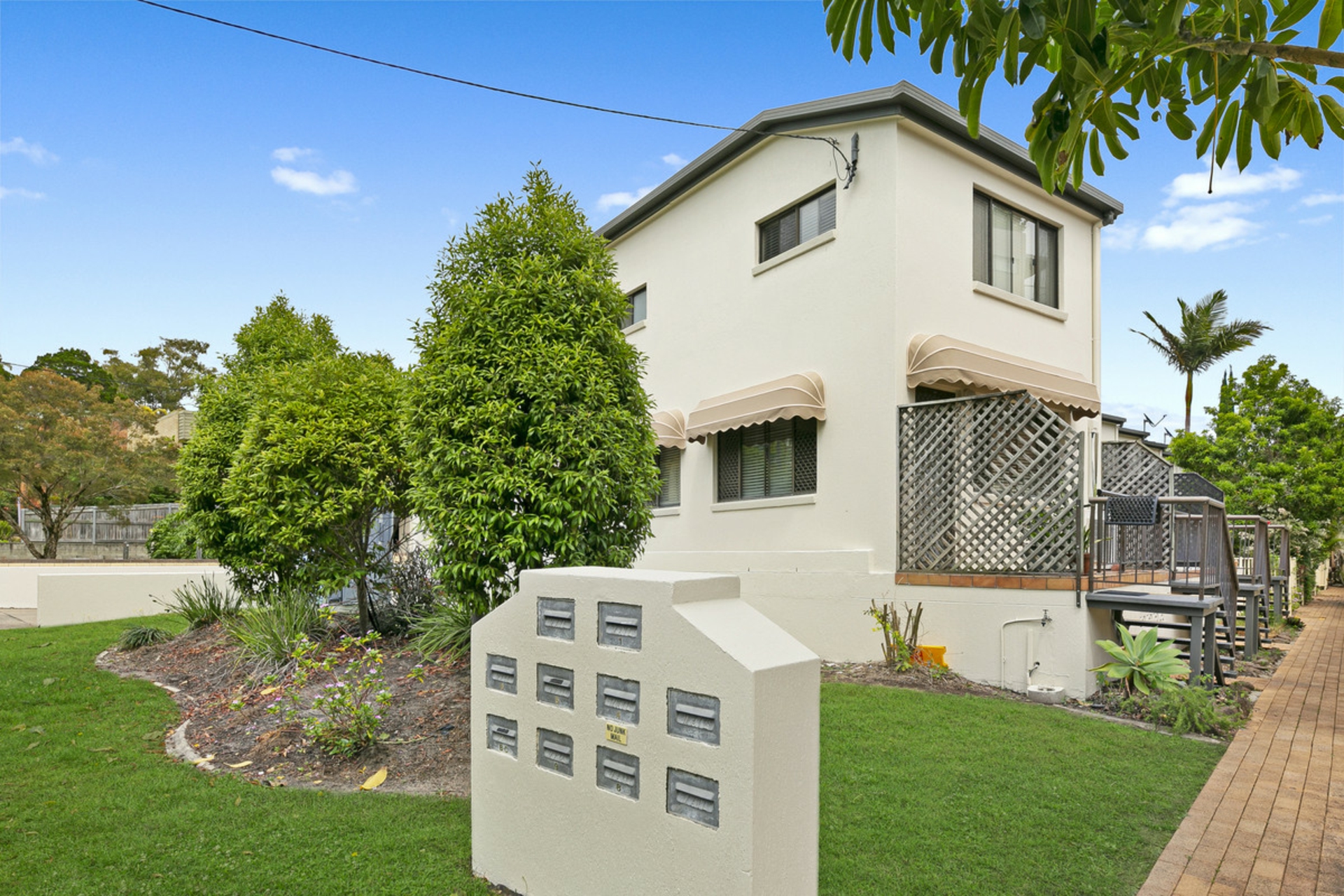 4/16 Lather Street, Southport