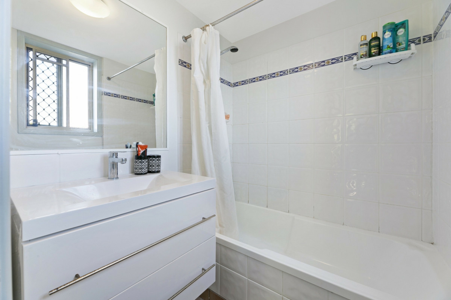 5/14-16 Spendelove Avenue, SOUTHPORT