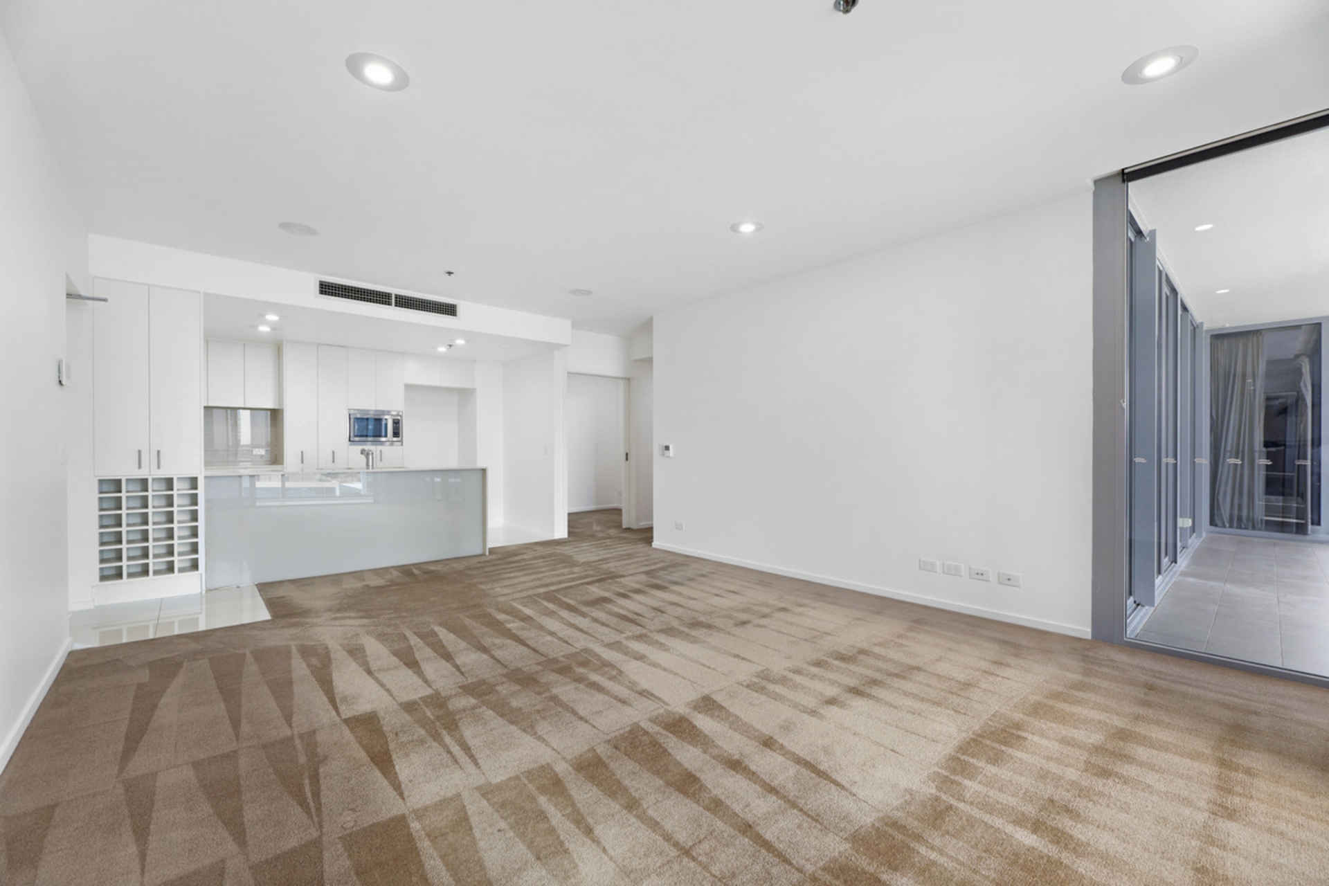 702/34 Scarborough Street, SOUTHPORT