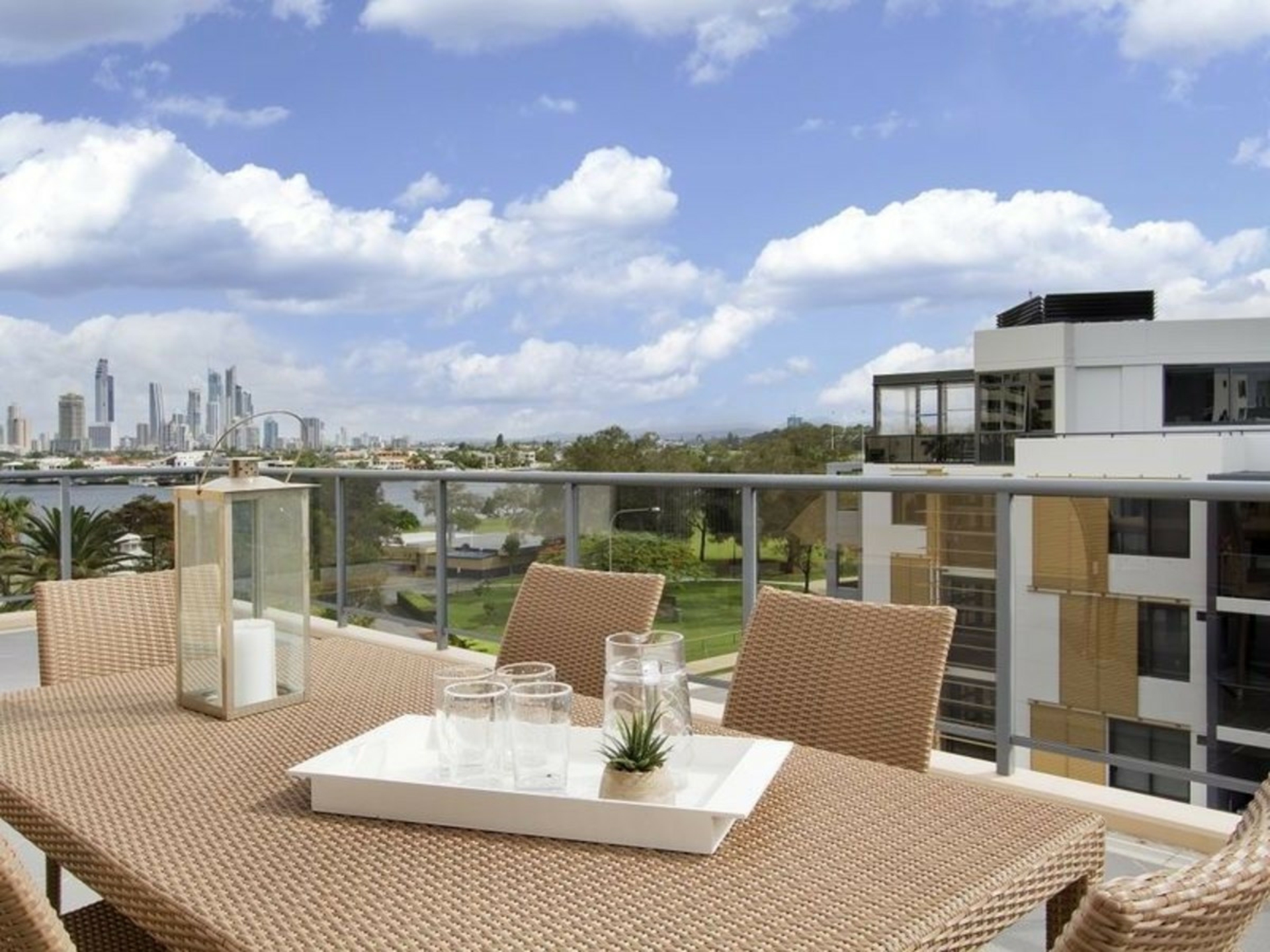 619/1-3 Aqua Street, SOUTHPORT