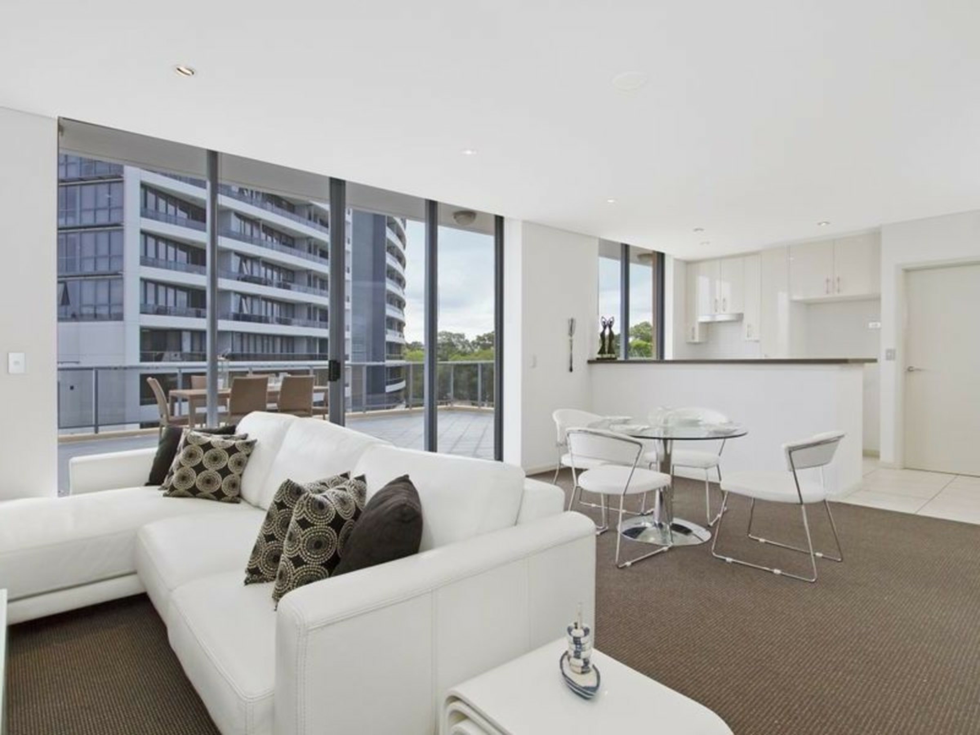 619/1-3 Aqua Street, SOUTHPORT