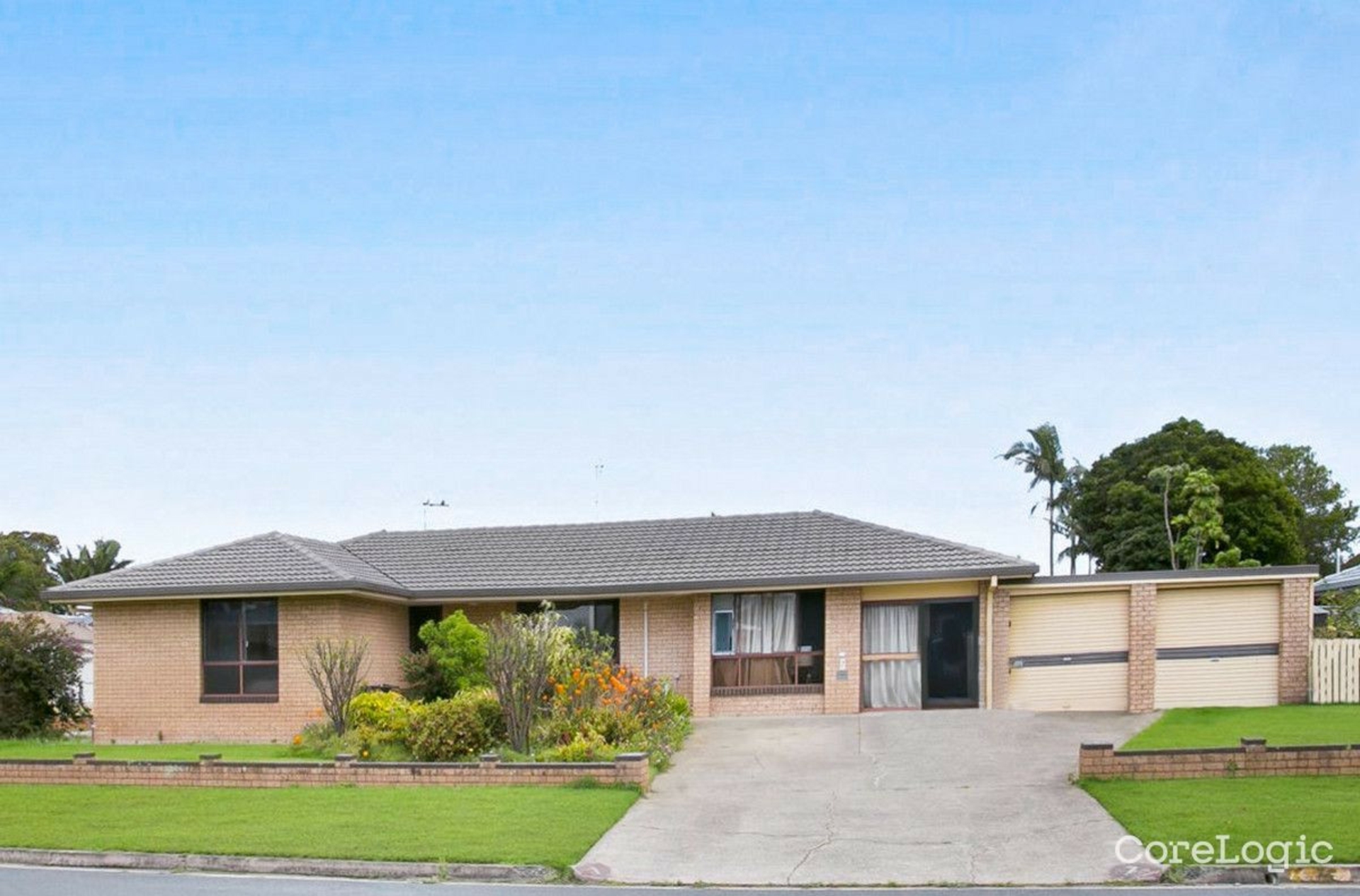 7 Babbler Court, BURLEIGH WATERS