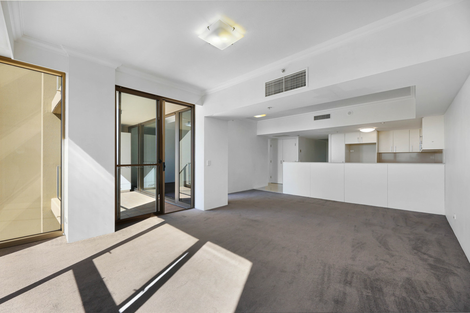 703/50 Marine Parade, SOUTHPORT