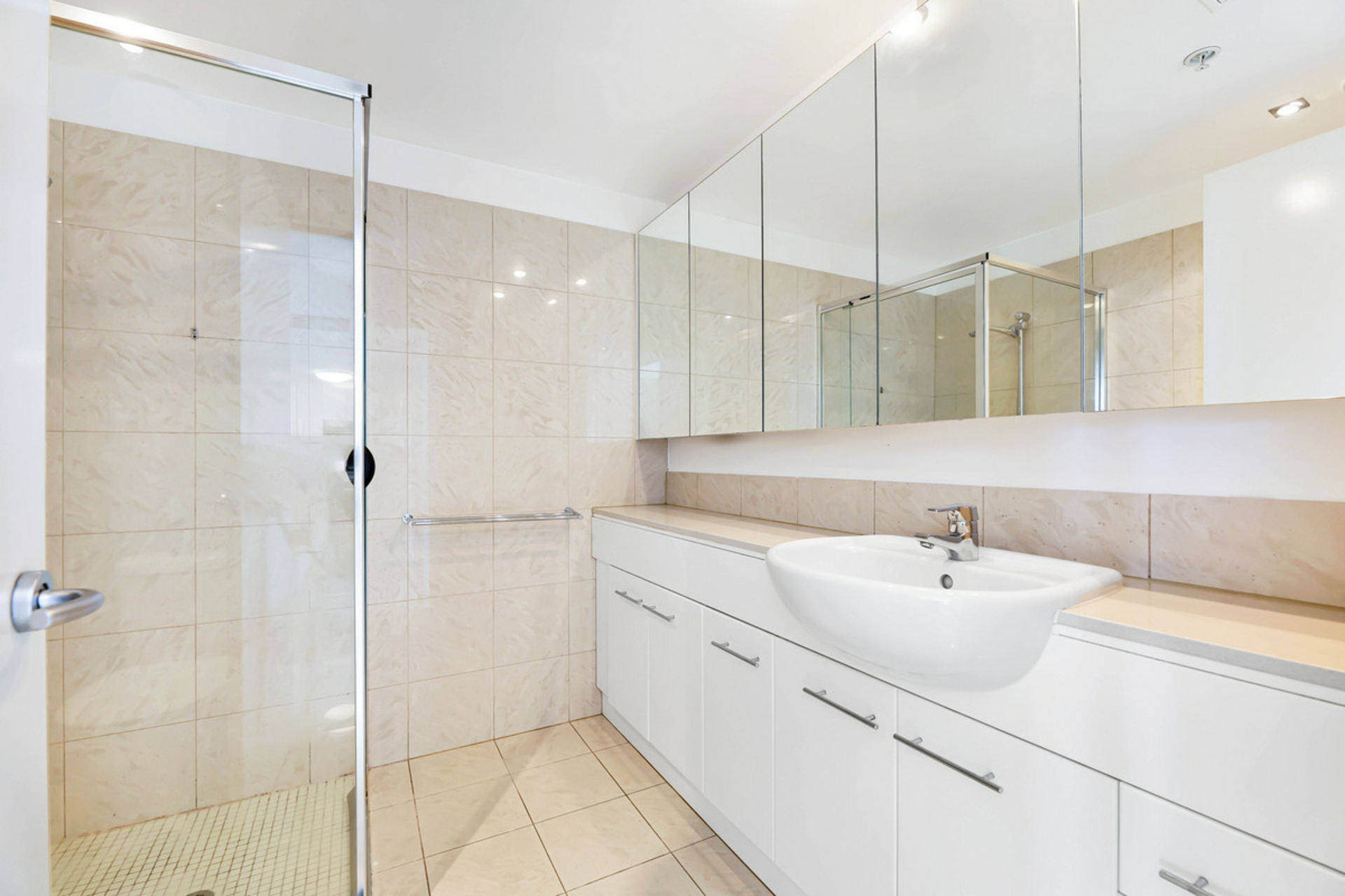 703/50 Marine Parade, SOUTHPORT