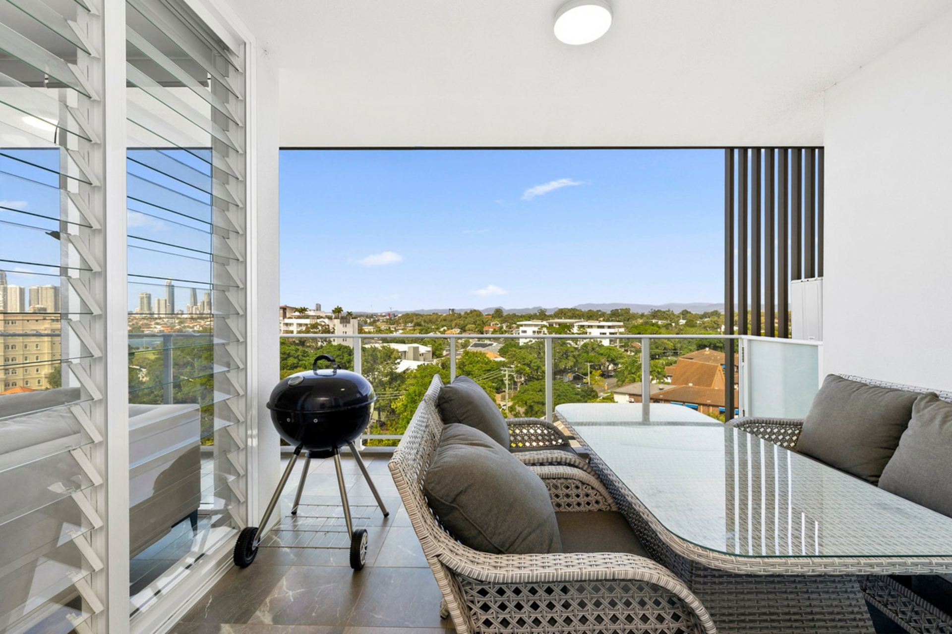 705/8 Meron Street, SOUTHPORT