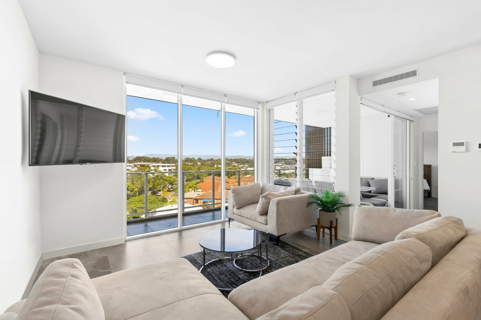 705/8 Meron Street, SOUTHPORT