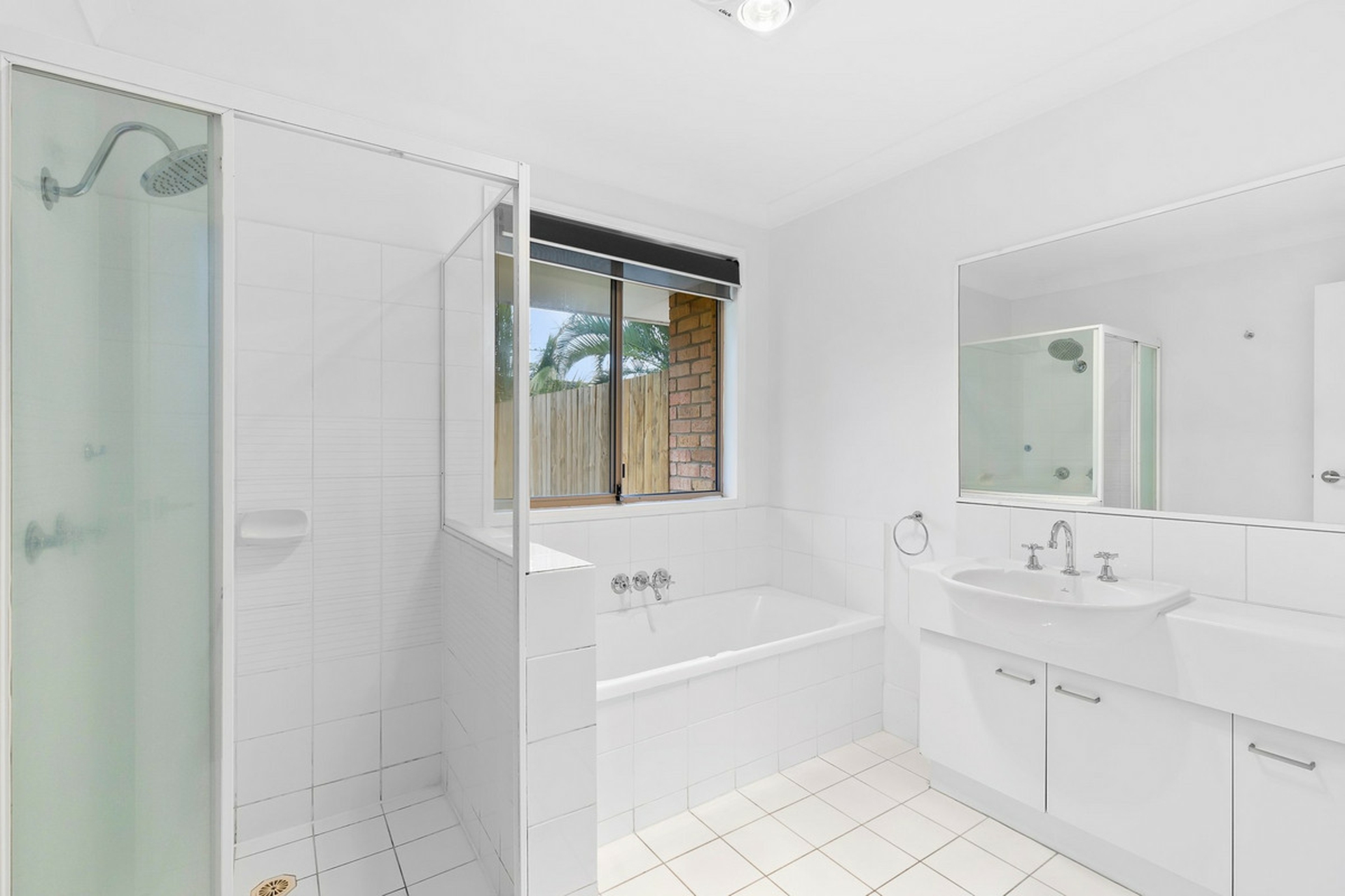 58/33 Edmund Rice Drive, SOUTHPORT