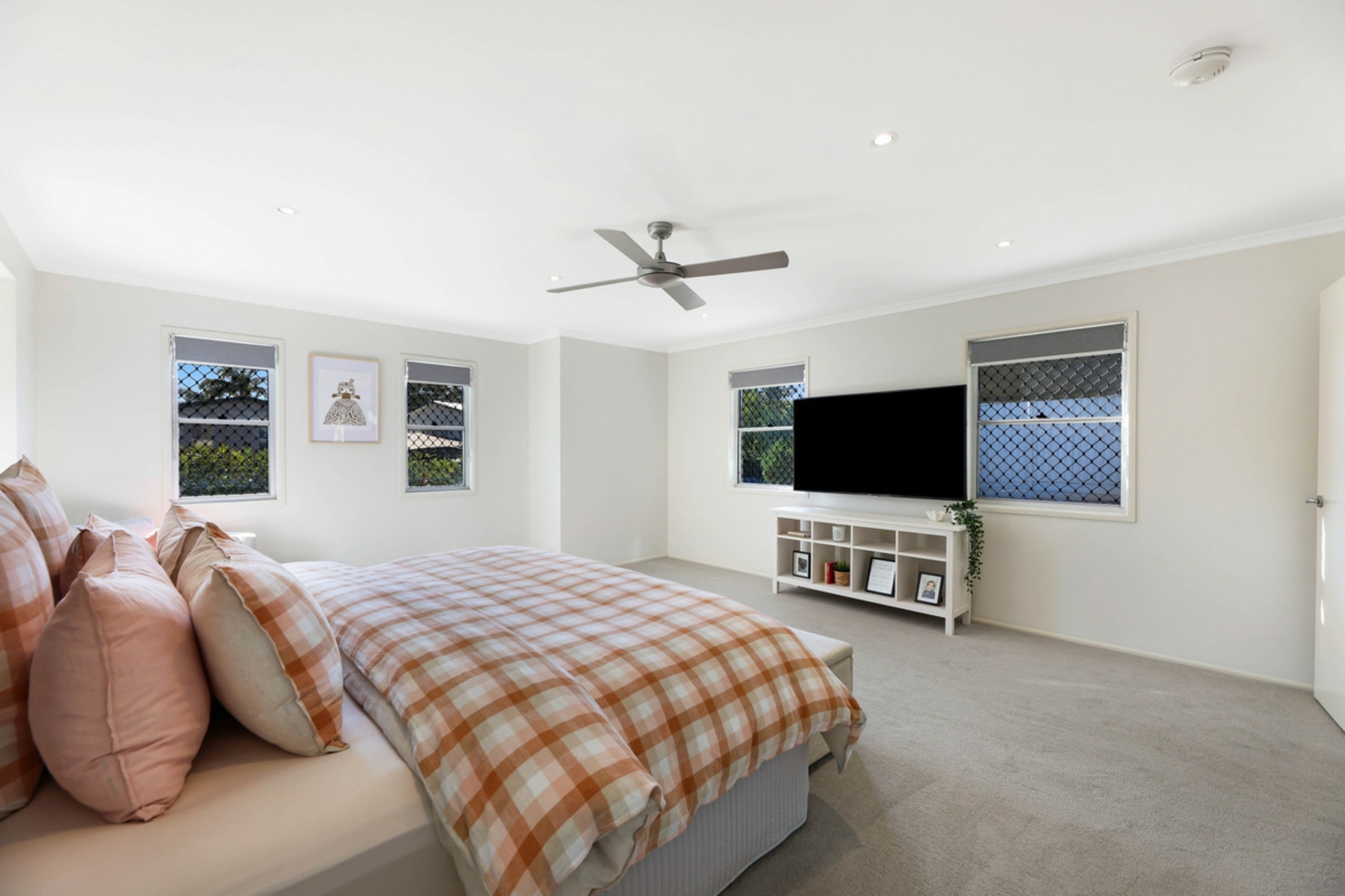 16 Tasman Avenue, MOLENDINAR