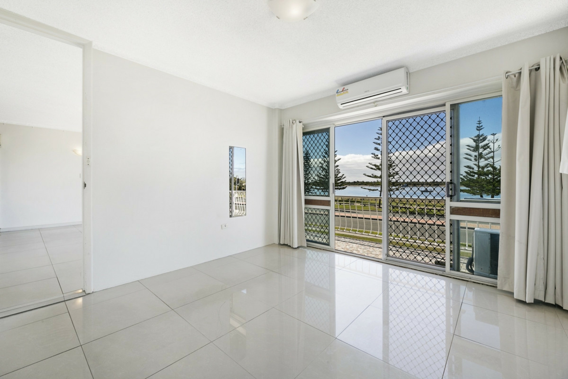 4/402 Marine Parade, BIGGERA WATERS