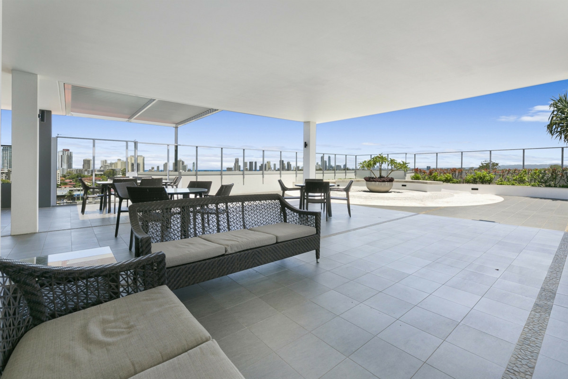 701/26 Spendelove Avenue, SOUTHPORT