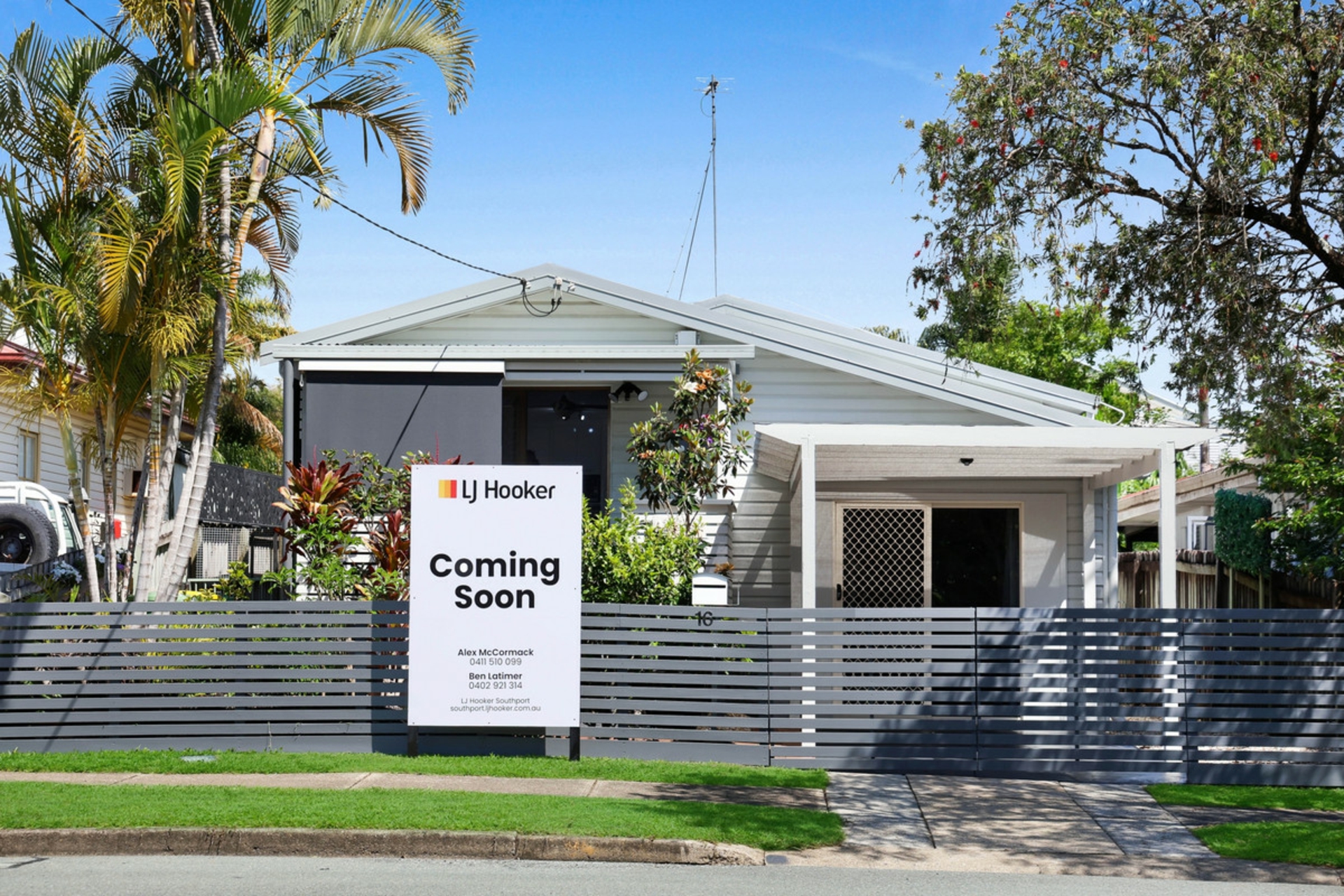 16 Sydney Street, LABRADOR
