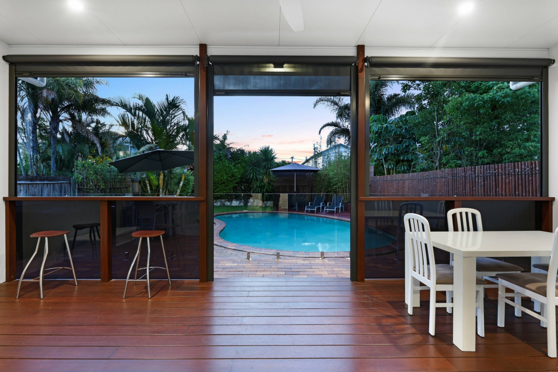 16 Sydney Street, LABRADOR