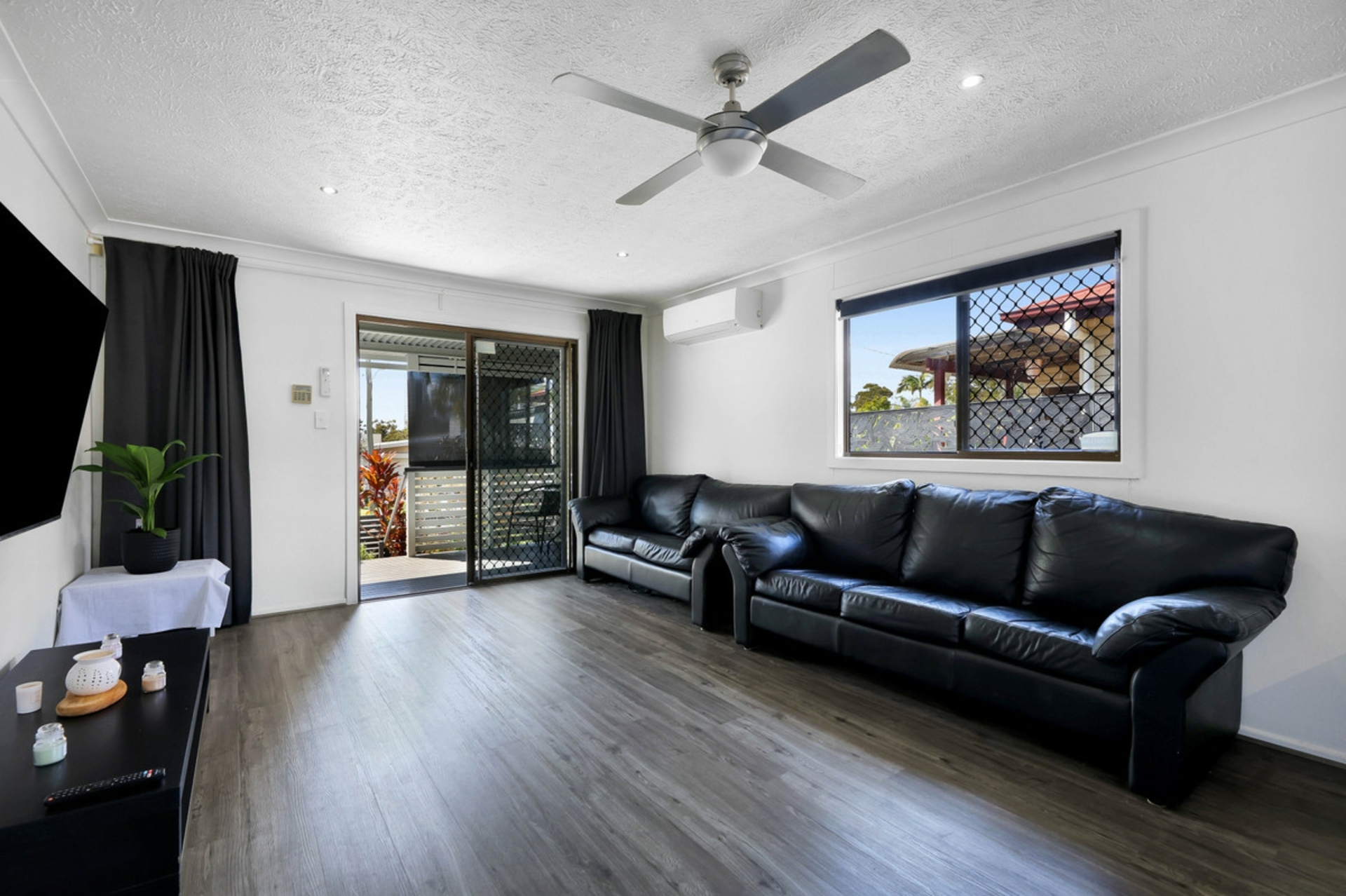 16 Sydney Street, LABRADOR