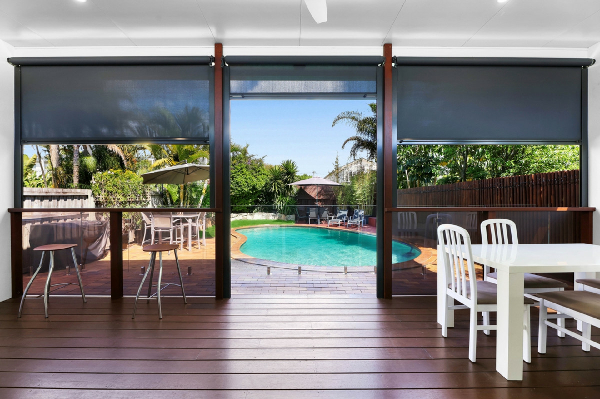 16 Sydney Street, LABRADOR