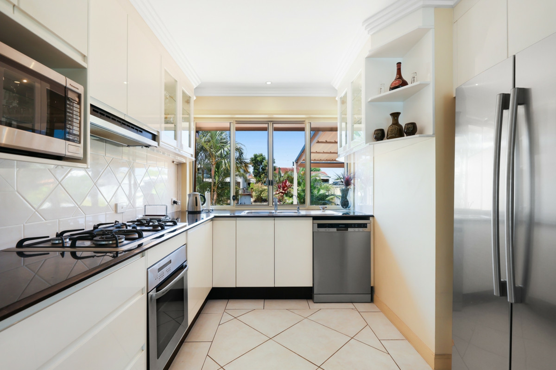 150 Monaco Street, BROADBEACH WATERS