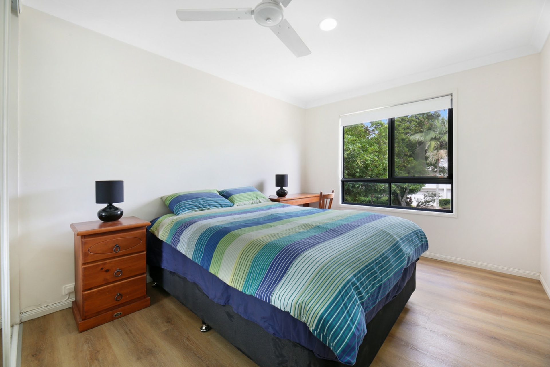 125/125 Santa Cruz Boulevard, CLEAR ISLAND WATERS