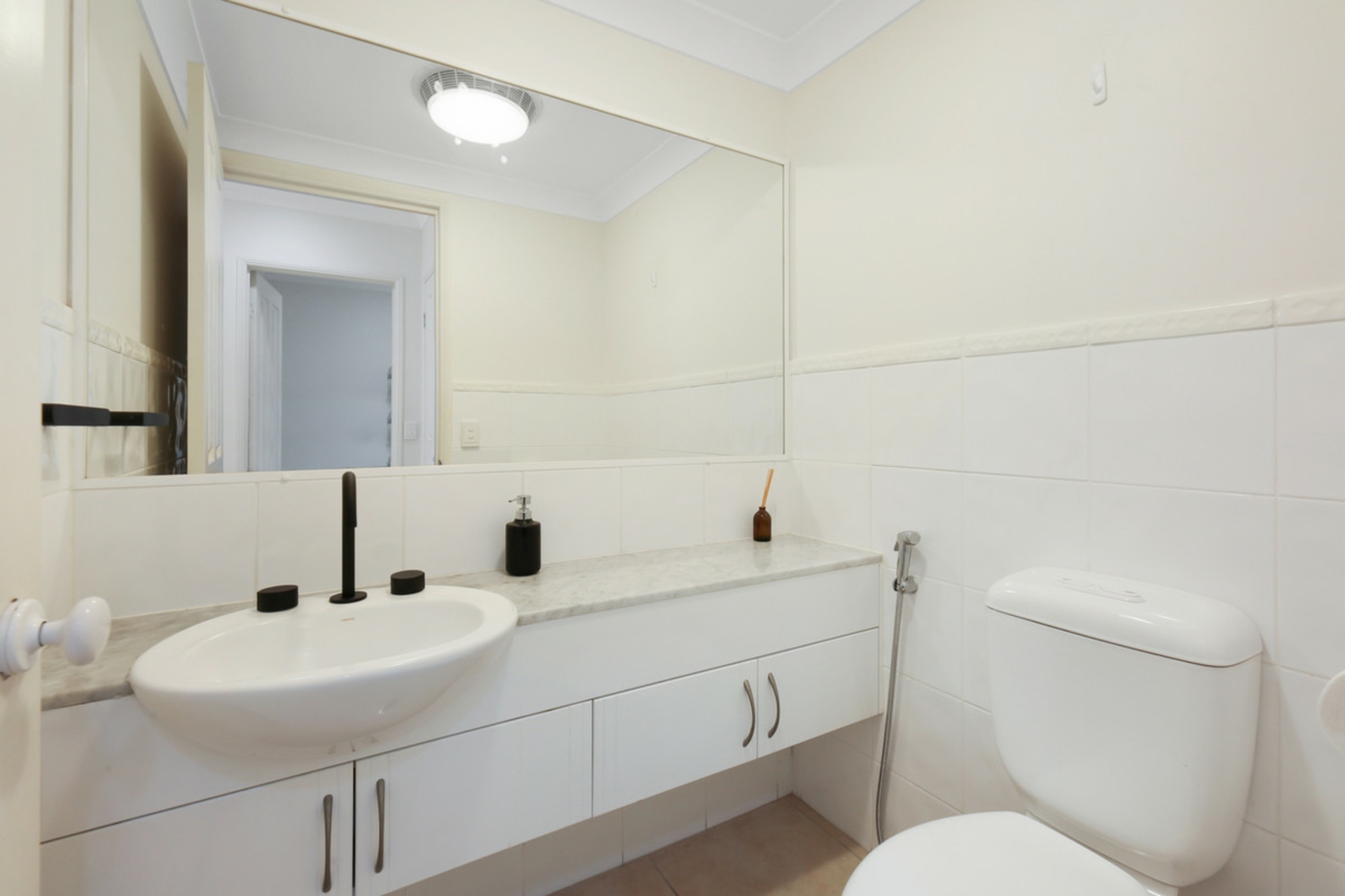 125/125 Santa Cruz Boulevard, CLEAR ISLAND WATERS