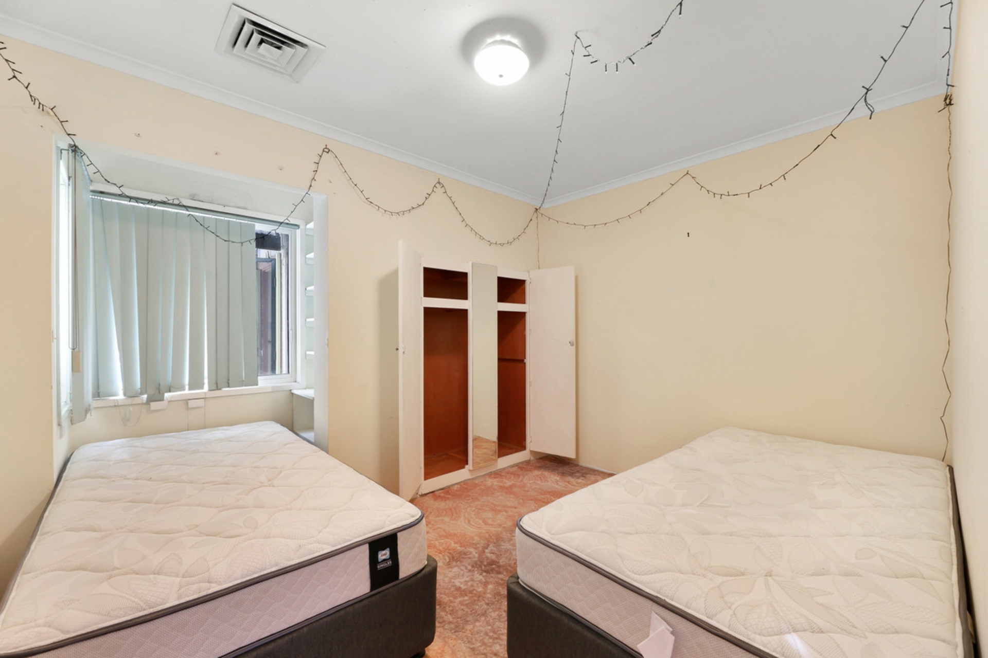 26 Bordeaux Parade, MERMAID WATERS