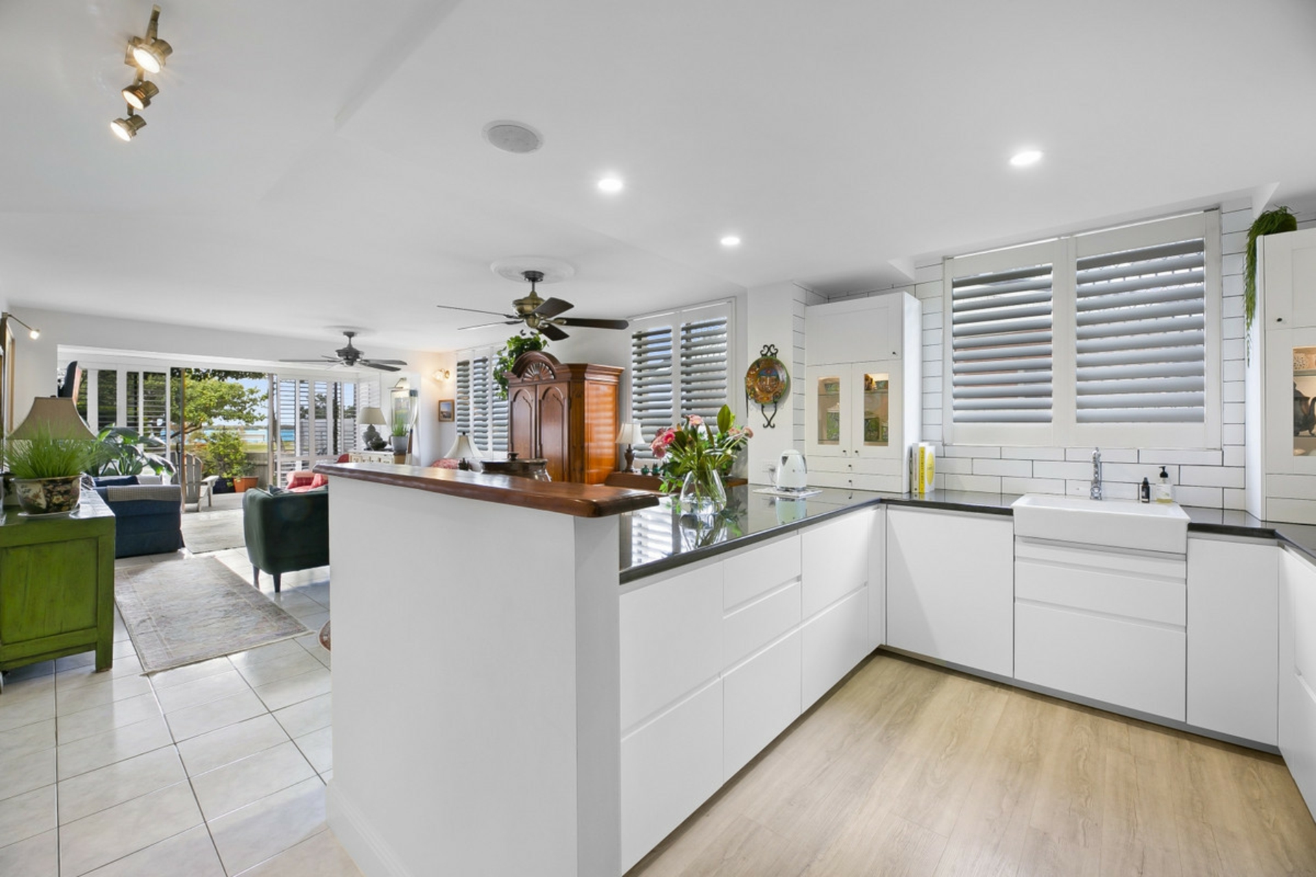 1/540 Marine Parade Biggera Waters QLD