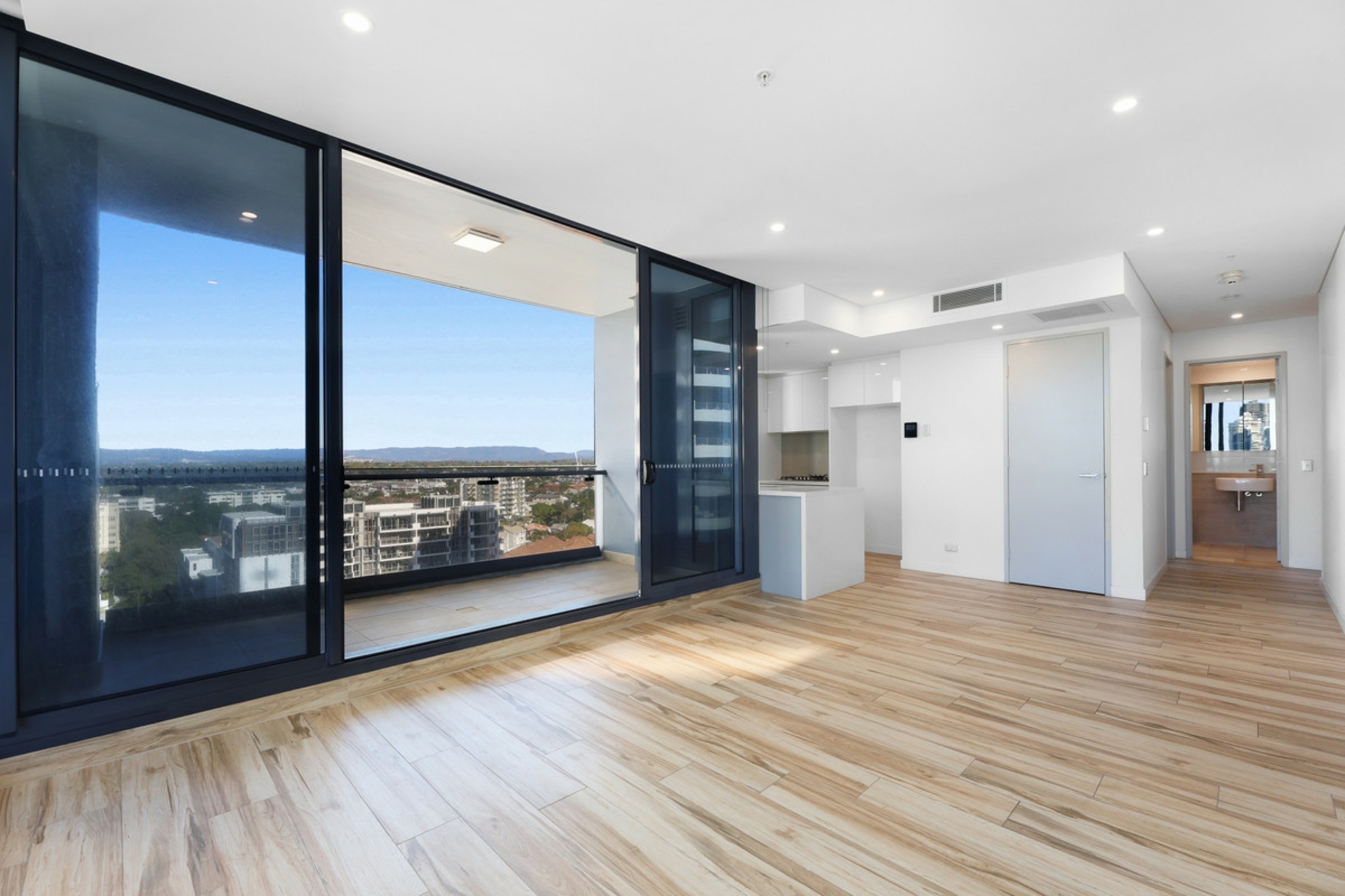 1411/2 Como Crescent, SOUTHPORT