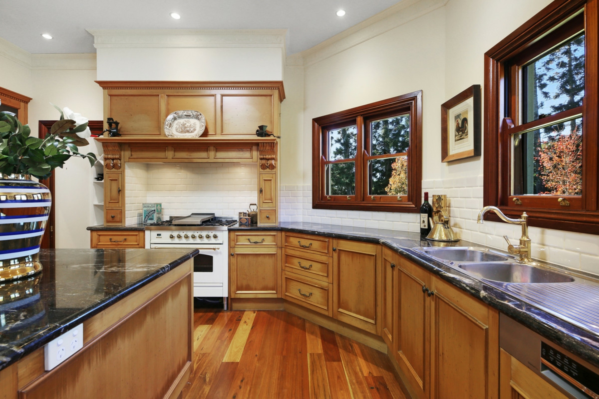 411 Long Road, TAMBORINE MOUNTAIN