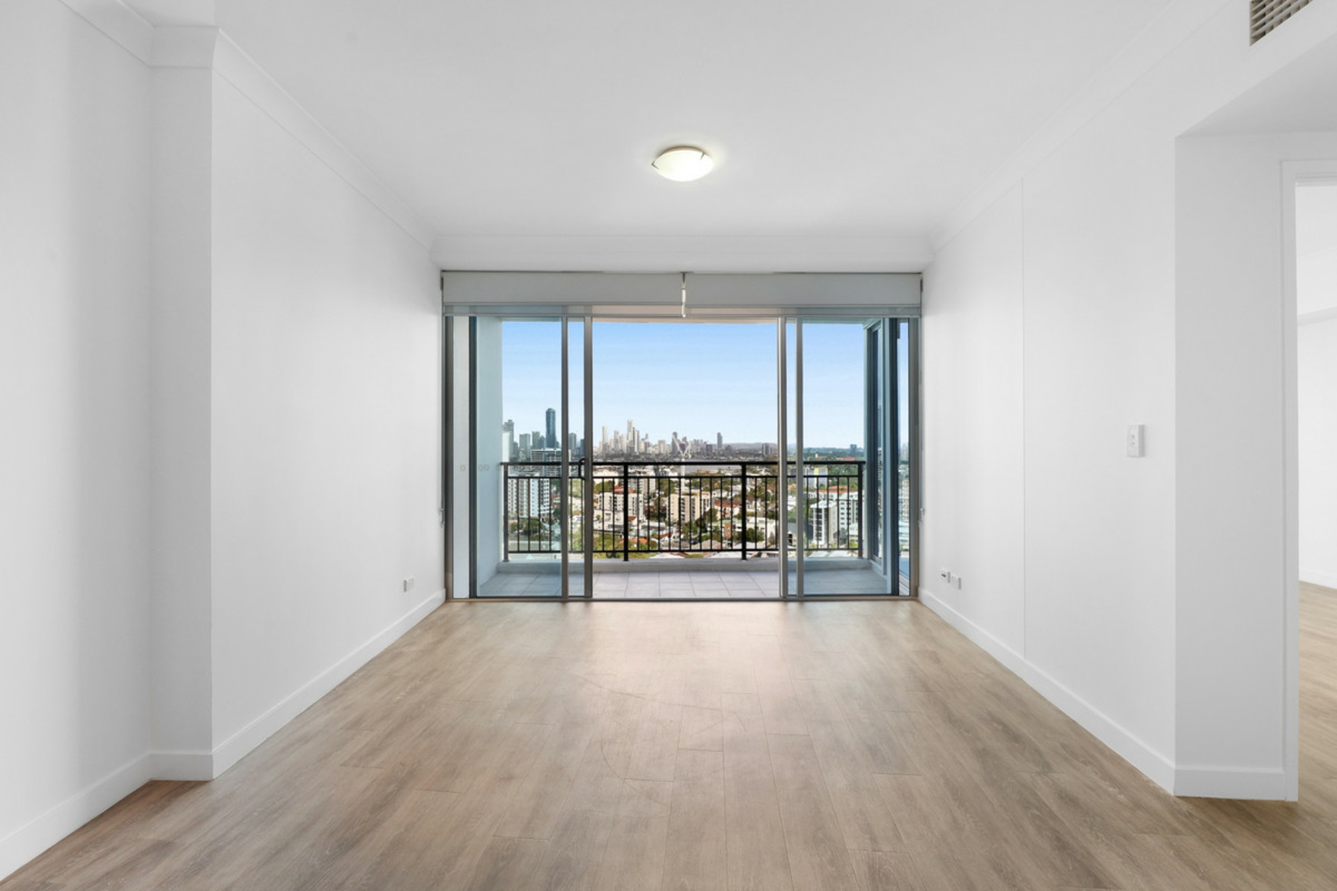 21705/5 Lawson Street — photo 7 of 30
