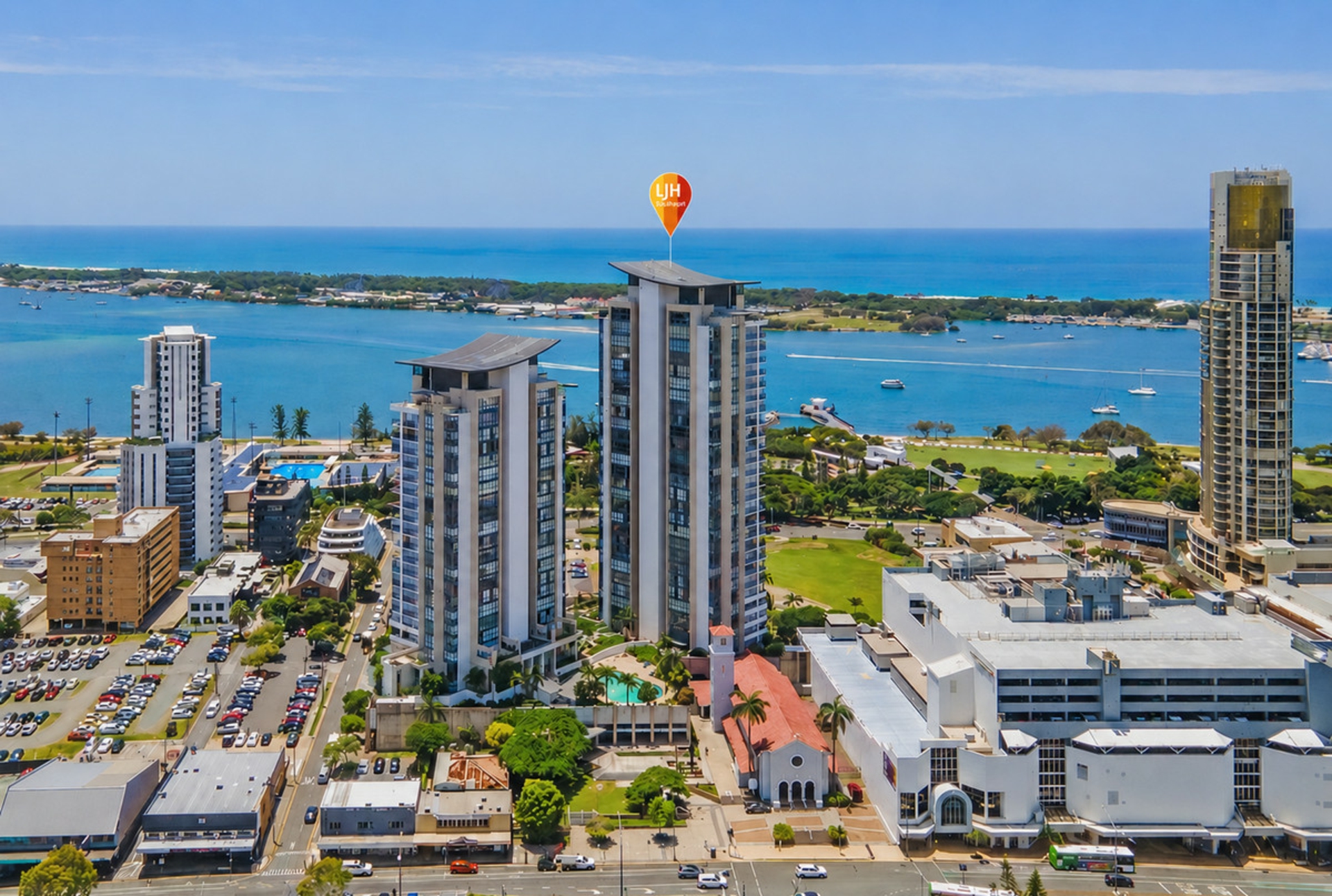 216/105 Scarborough Street — photo from LJ Hooker Southport