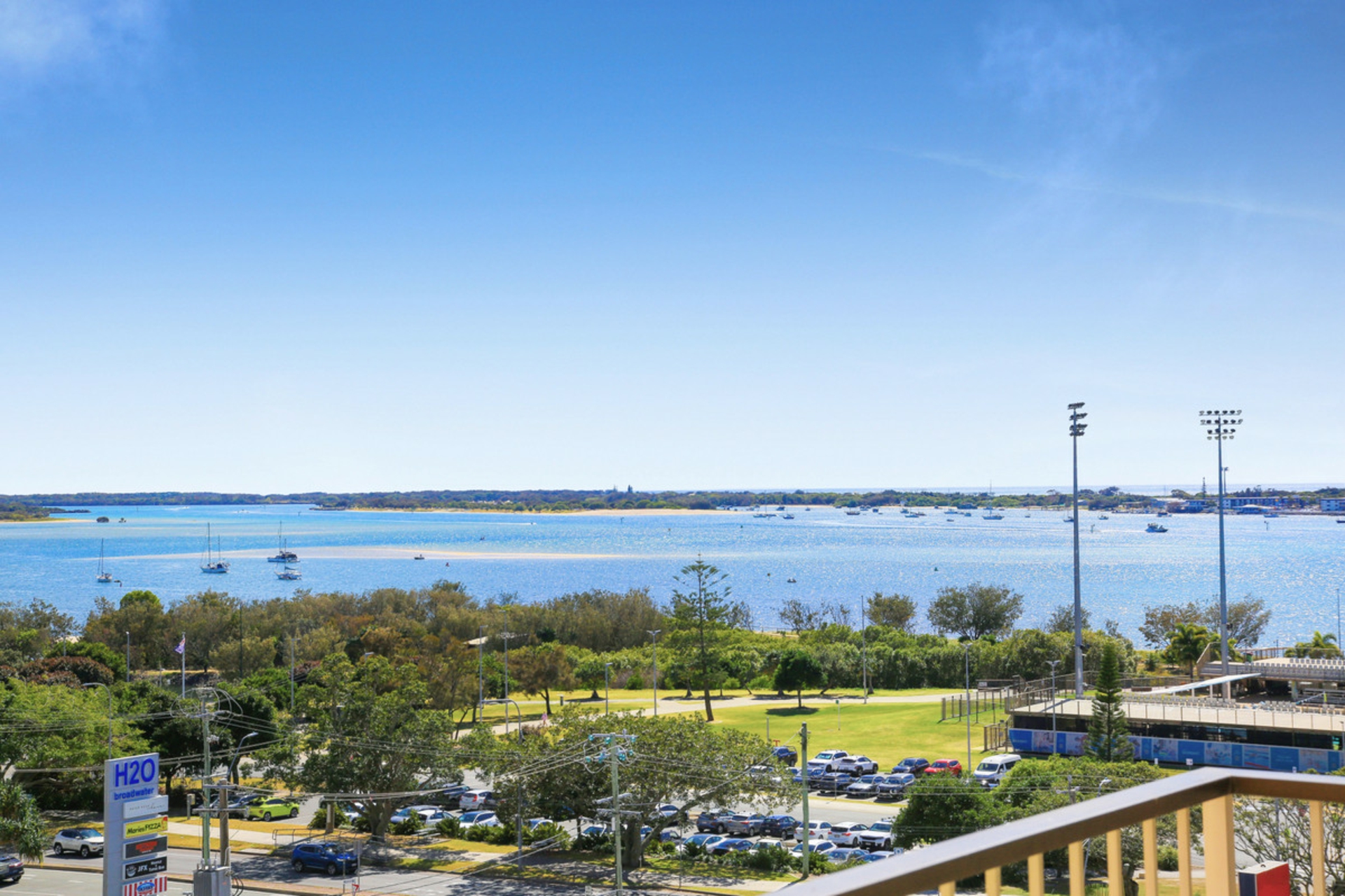 23/72 Marine Parade — photo 4 of 17