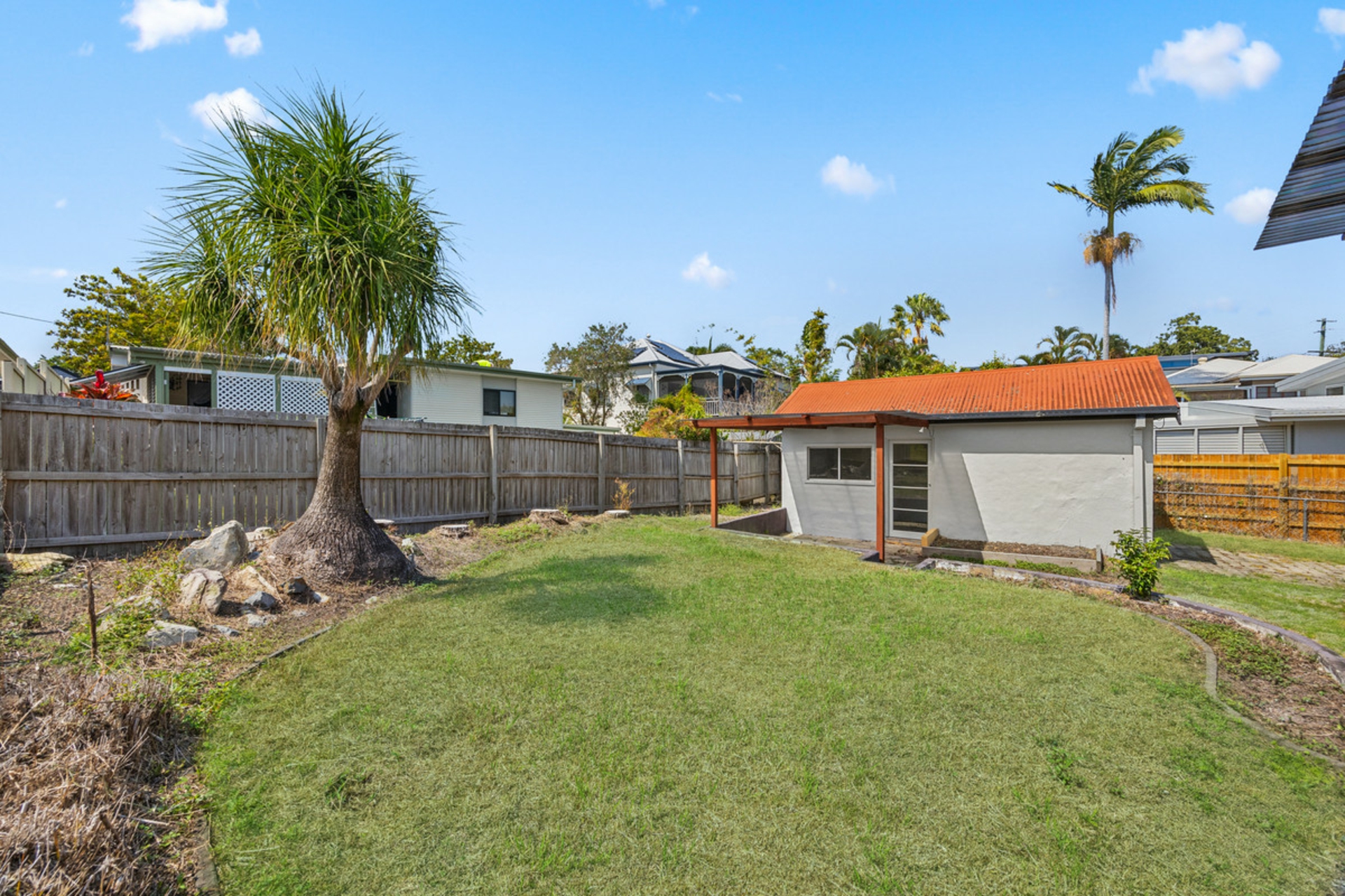 30 Lind Avenue — photo 14 of 16