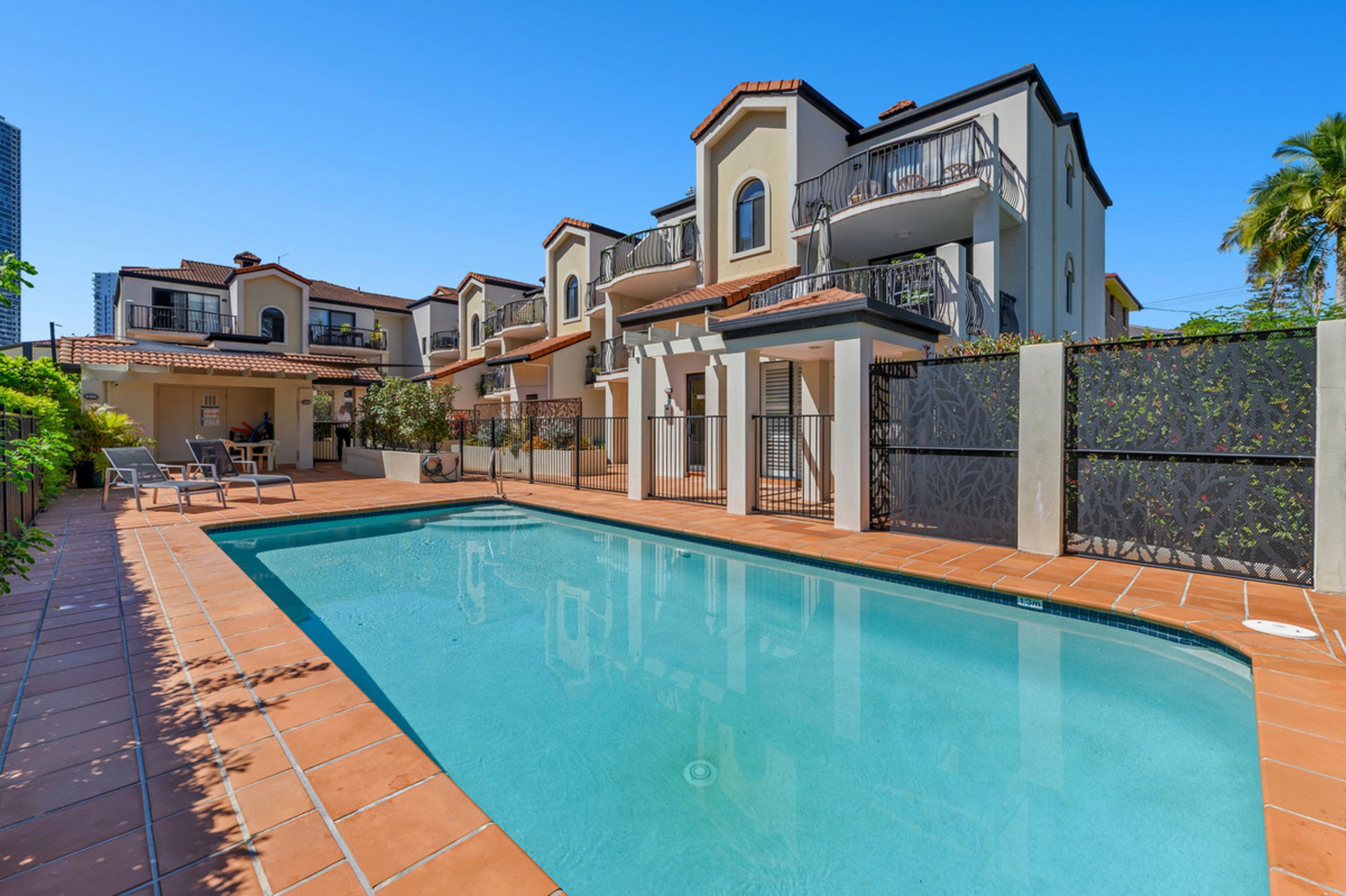 26/33-37 Lenneberg Street — photo from LJ Hooker Southport