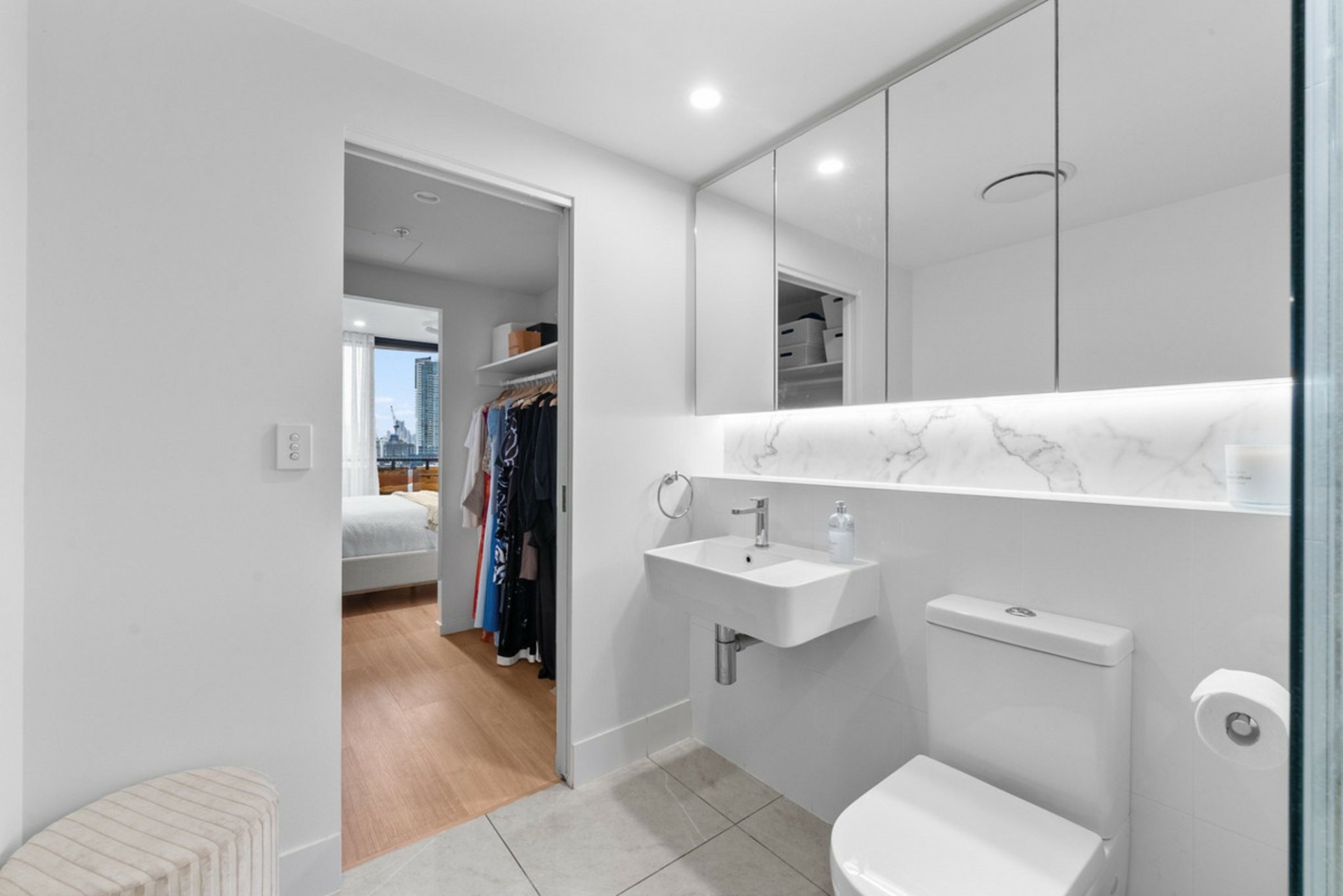 1304/139 Scarborough Street — photo 7 of 15