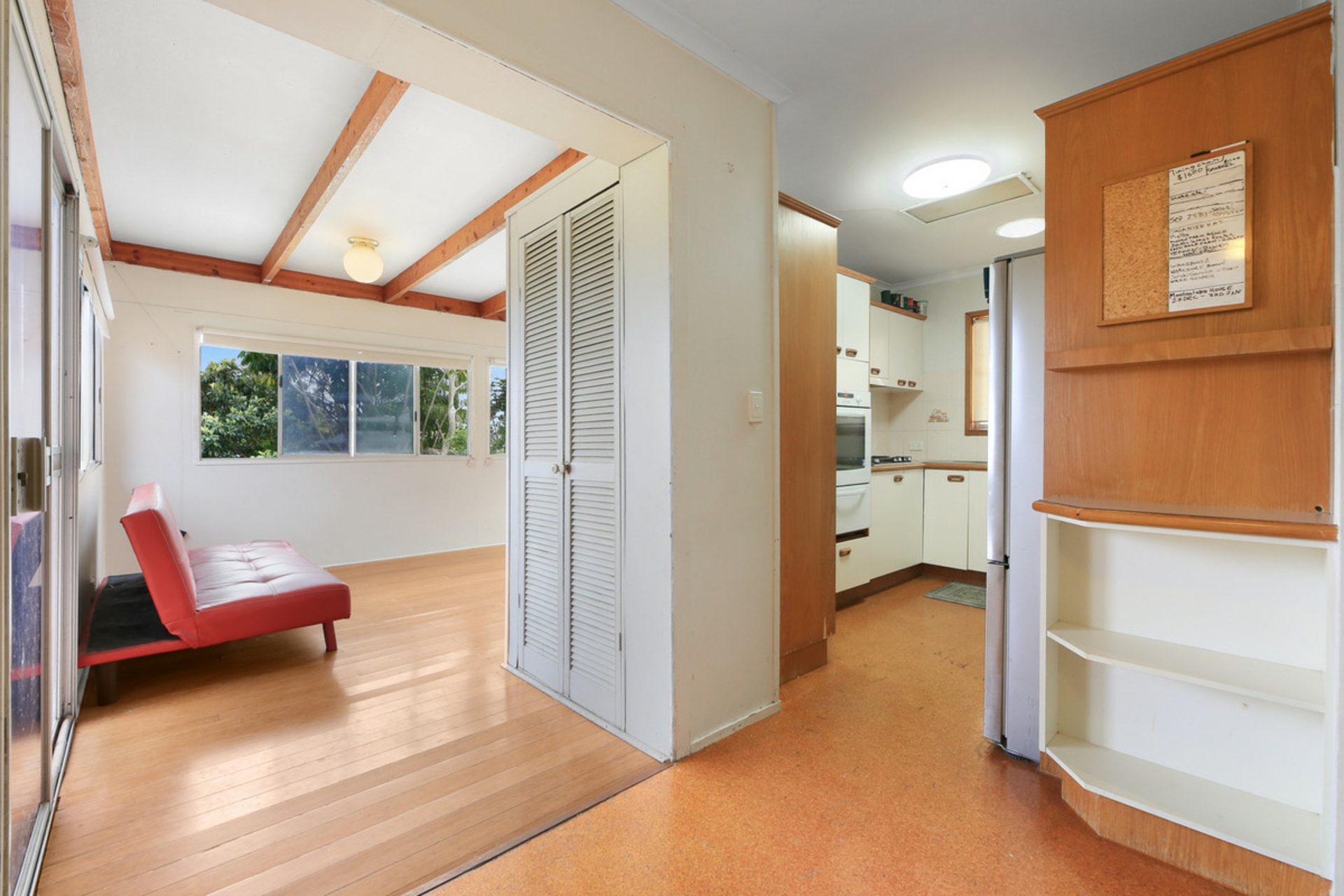 23 Eileen Avenue — photo 11 of 21