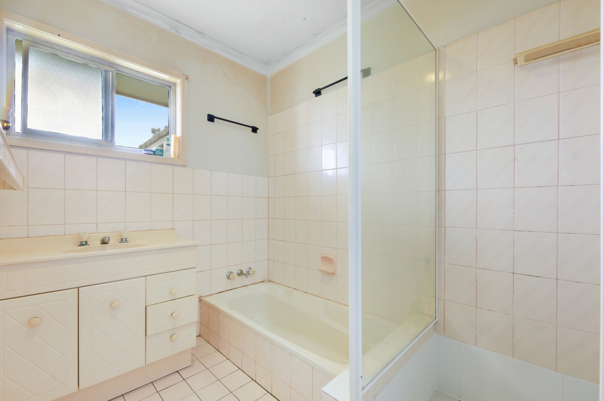 23 Eileen Avenue — photo 18 of 21