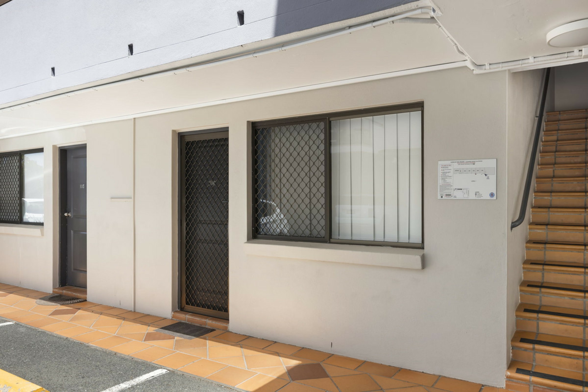 106/132 Marine Parade — photo 8 of 9