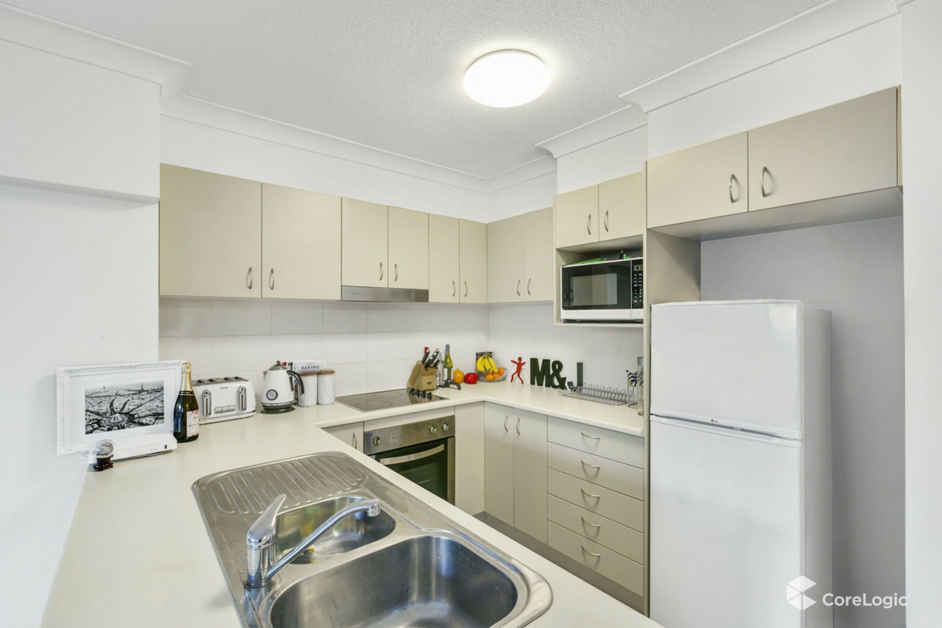 3/13D Wyndham Avenue — photo 4 of 11