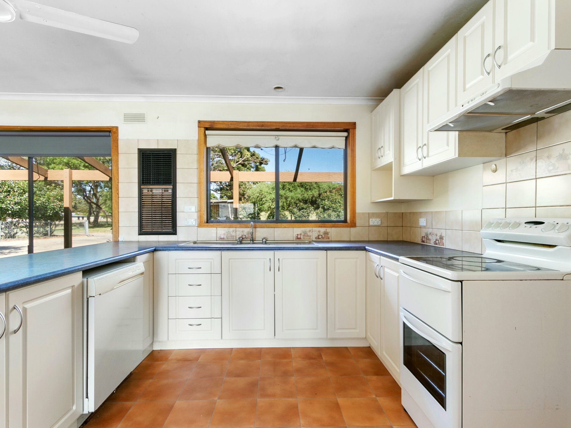 65 Ives Road, LINDENOW SOUTH