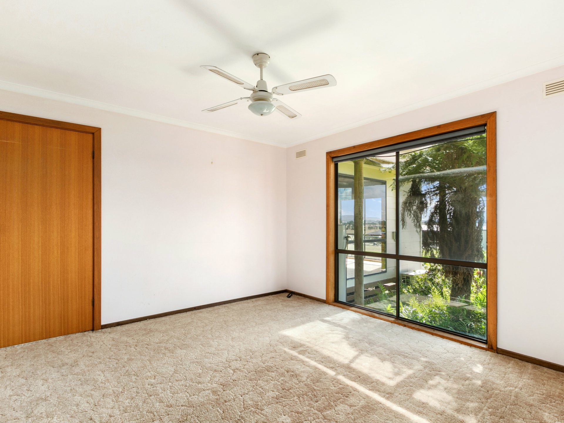 65 Ives Road, LINDENOW SOUTH