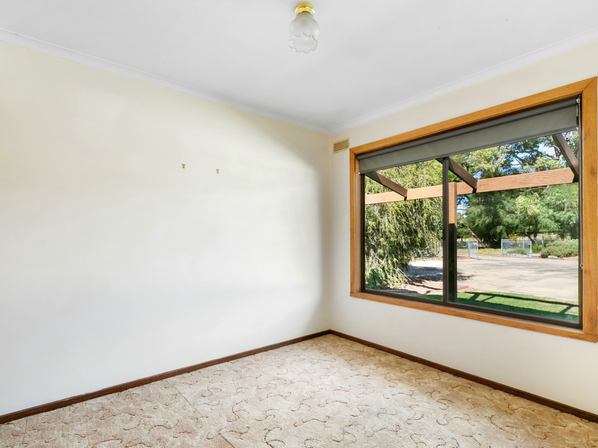 65 Ives Road, LINDENOW SOUTH
