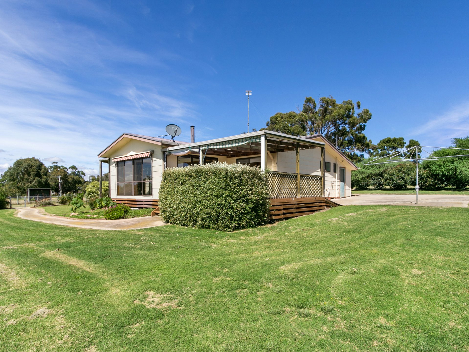 65 Ives Road, LINDENOW SOUTH