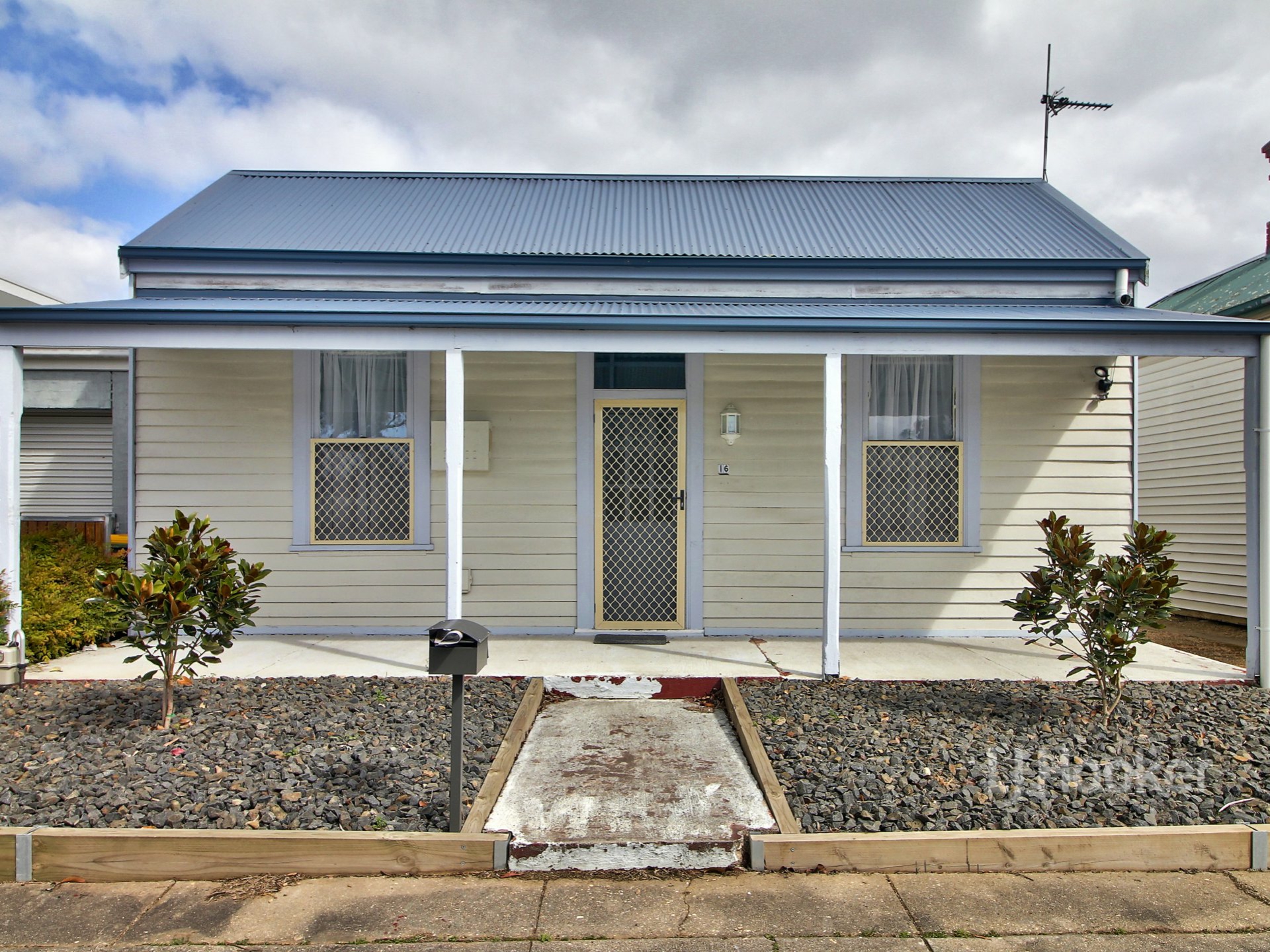 16 Pyke Street, Bairnsdale