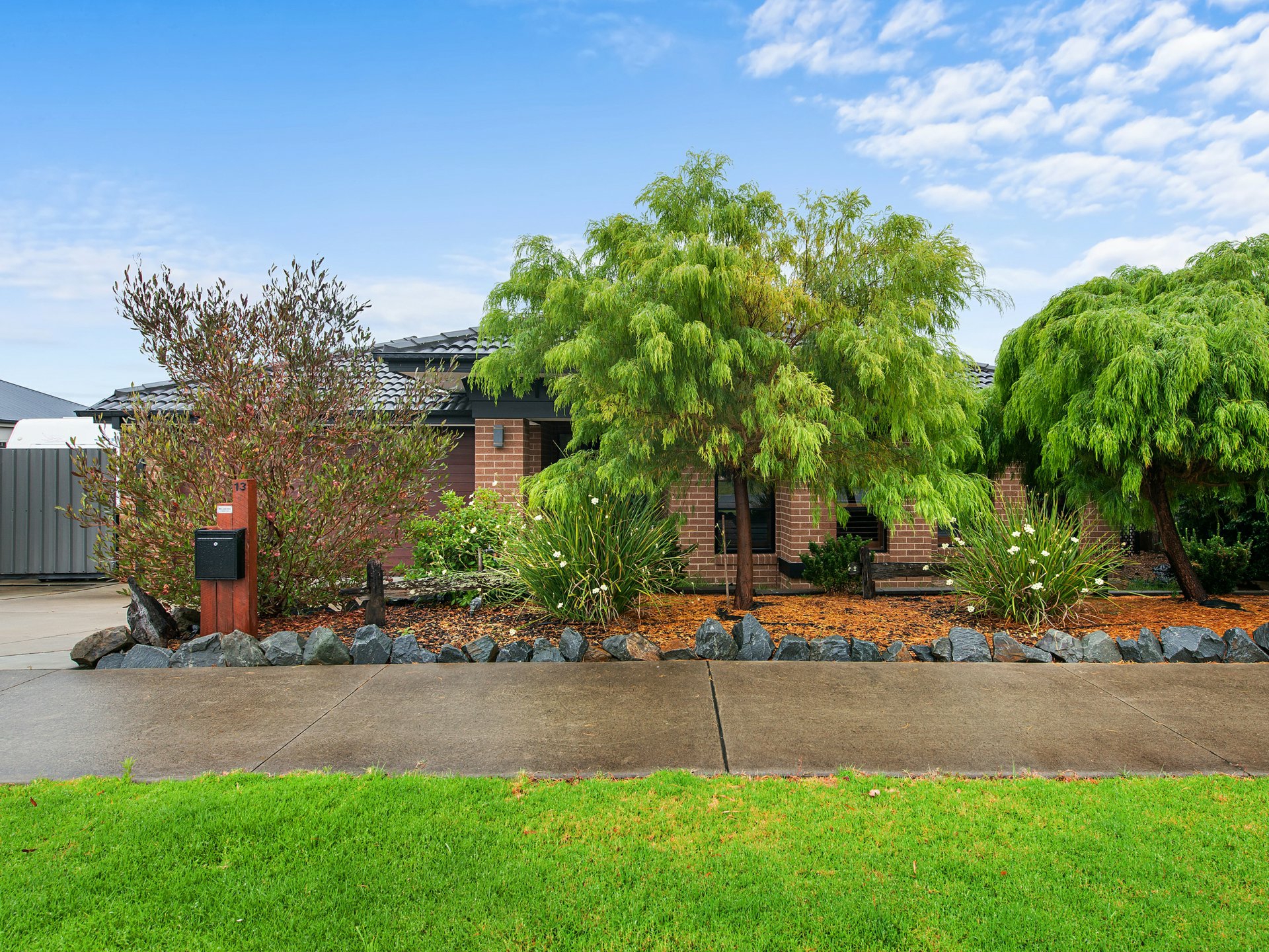13 Len Cook Drive, Eastwood
