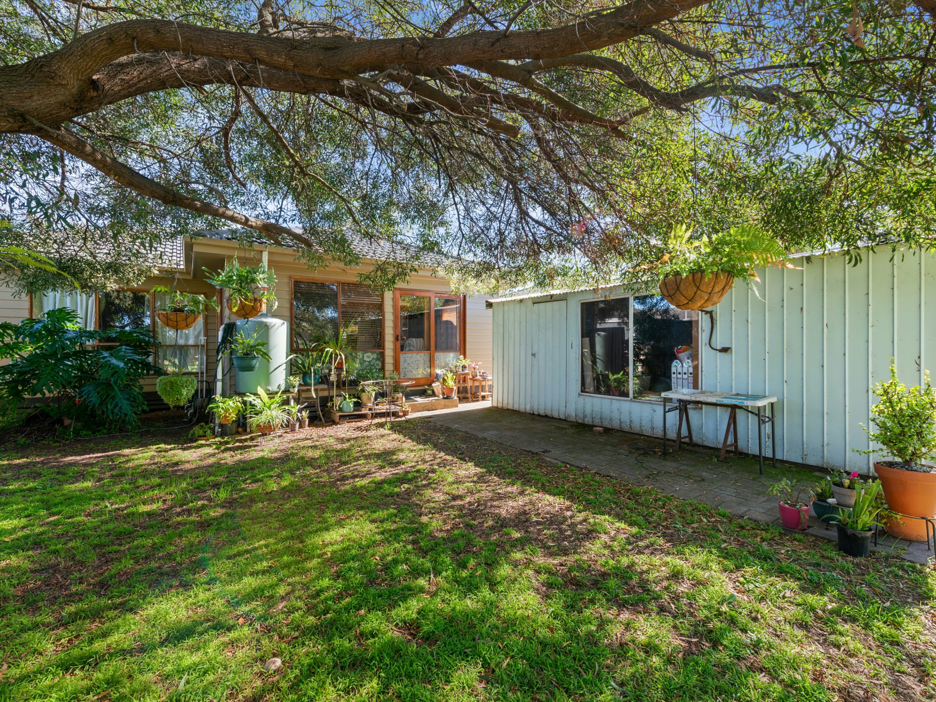 10 Dean Street, BAIRNSDALE