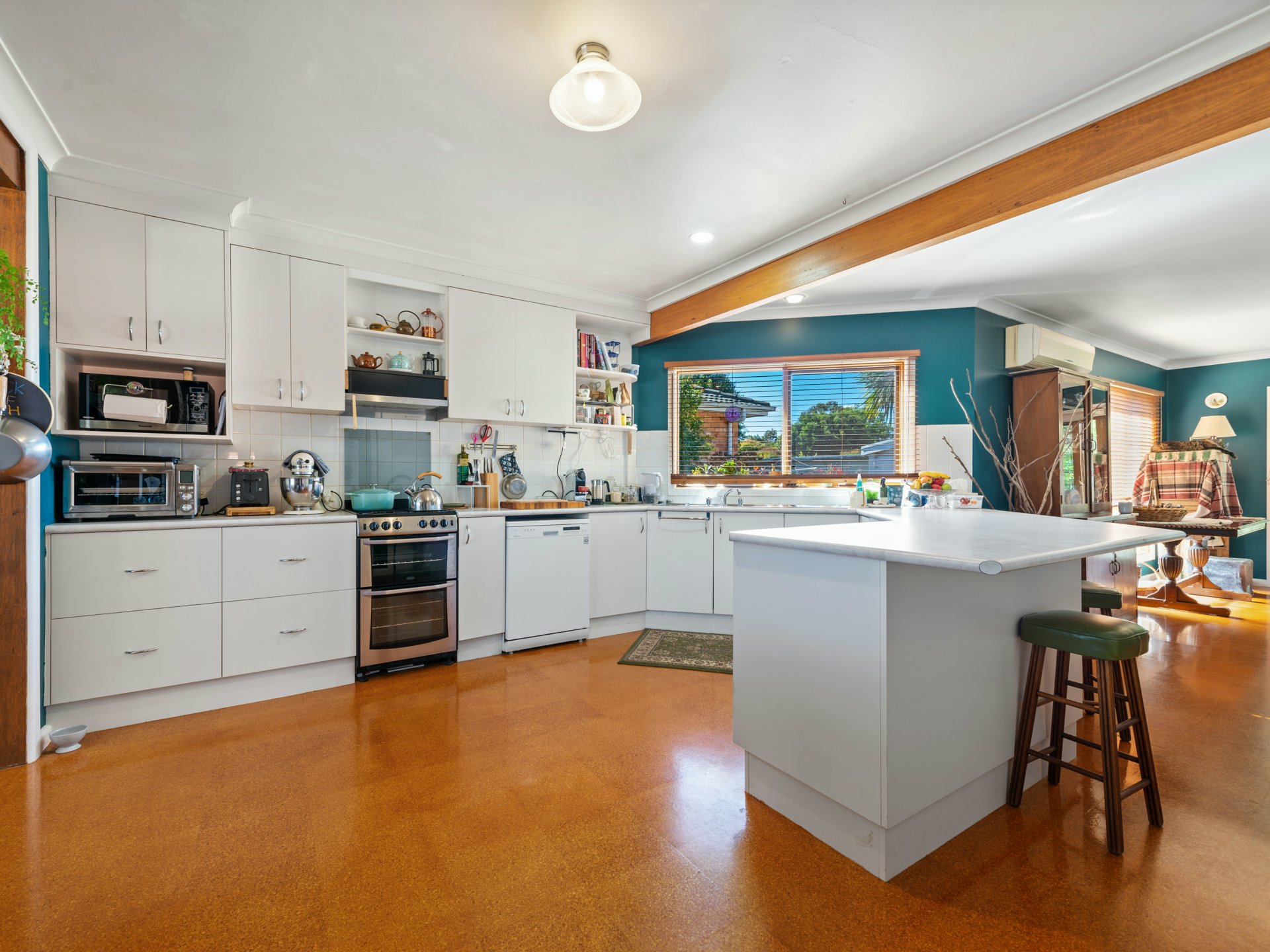 10 Dean Street, BAIRNSDALE