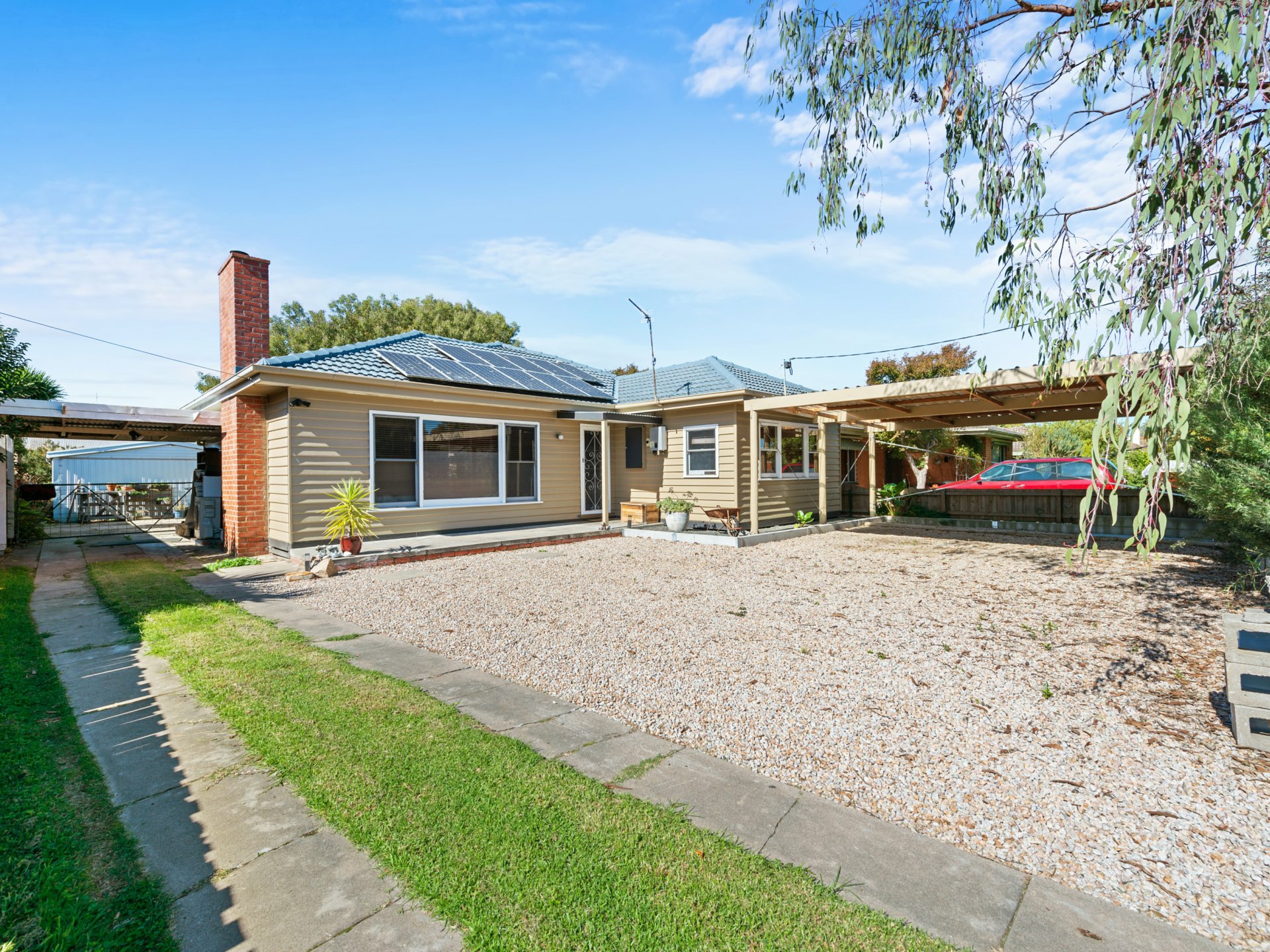 10 Dean Street, BAIRNSDALE