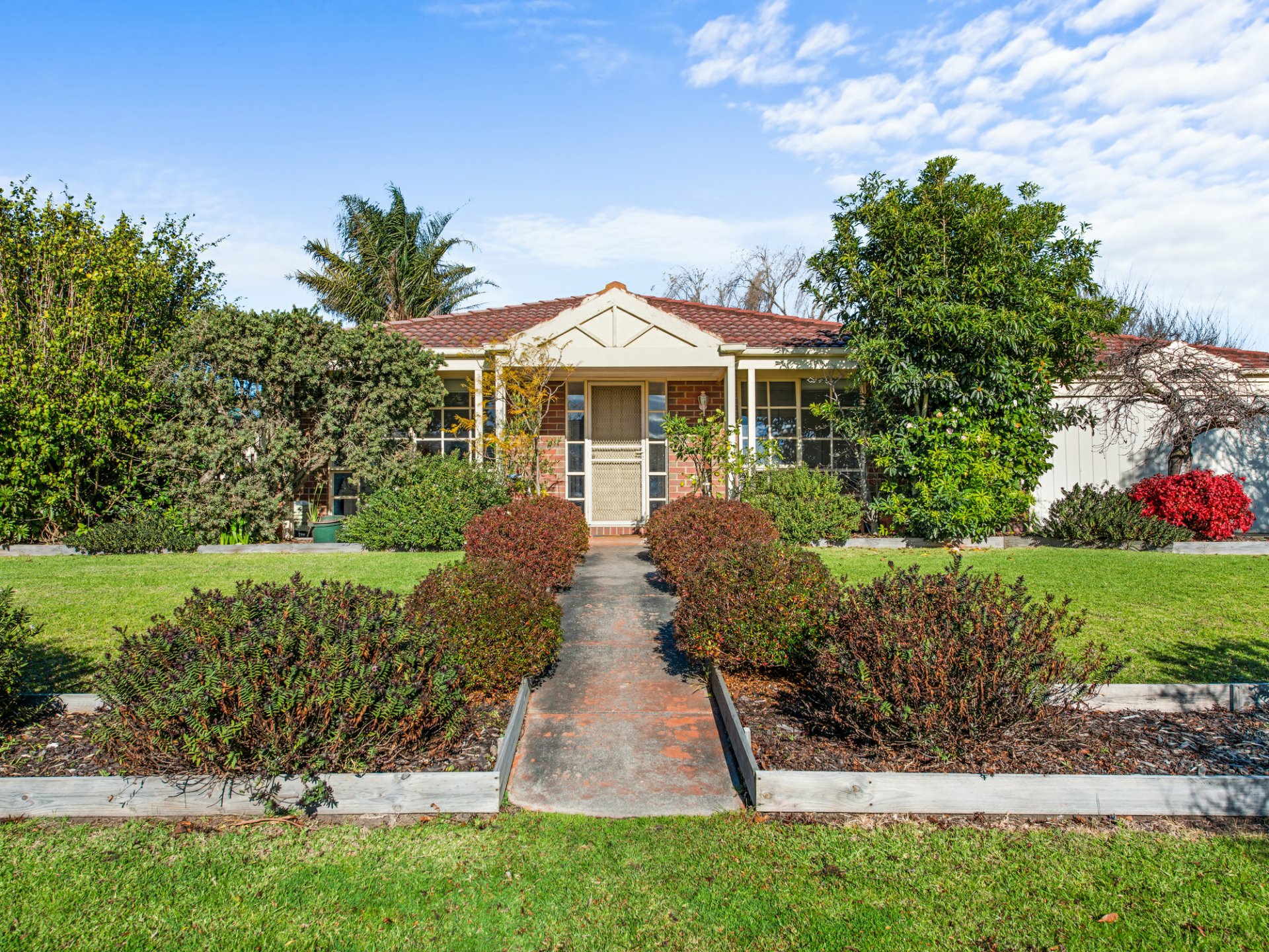5 Harnham Drive, Bairnsdale