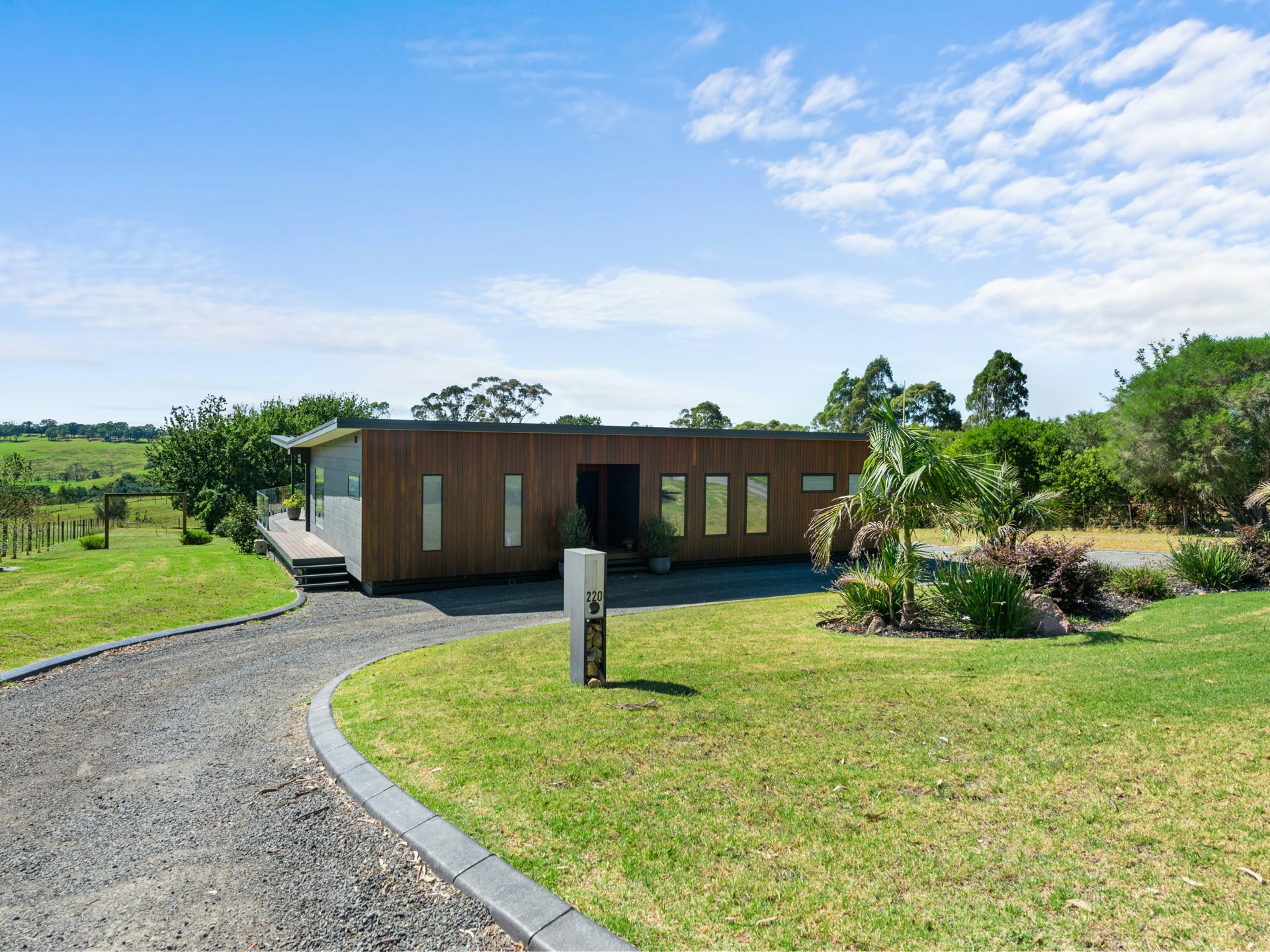 220 Bullumwaal Road, WY YUNG