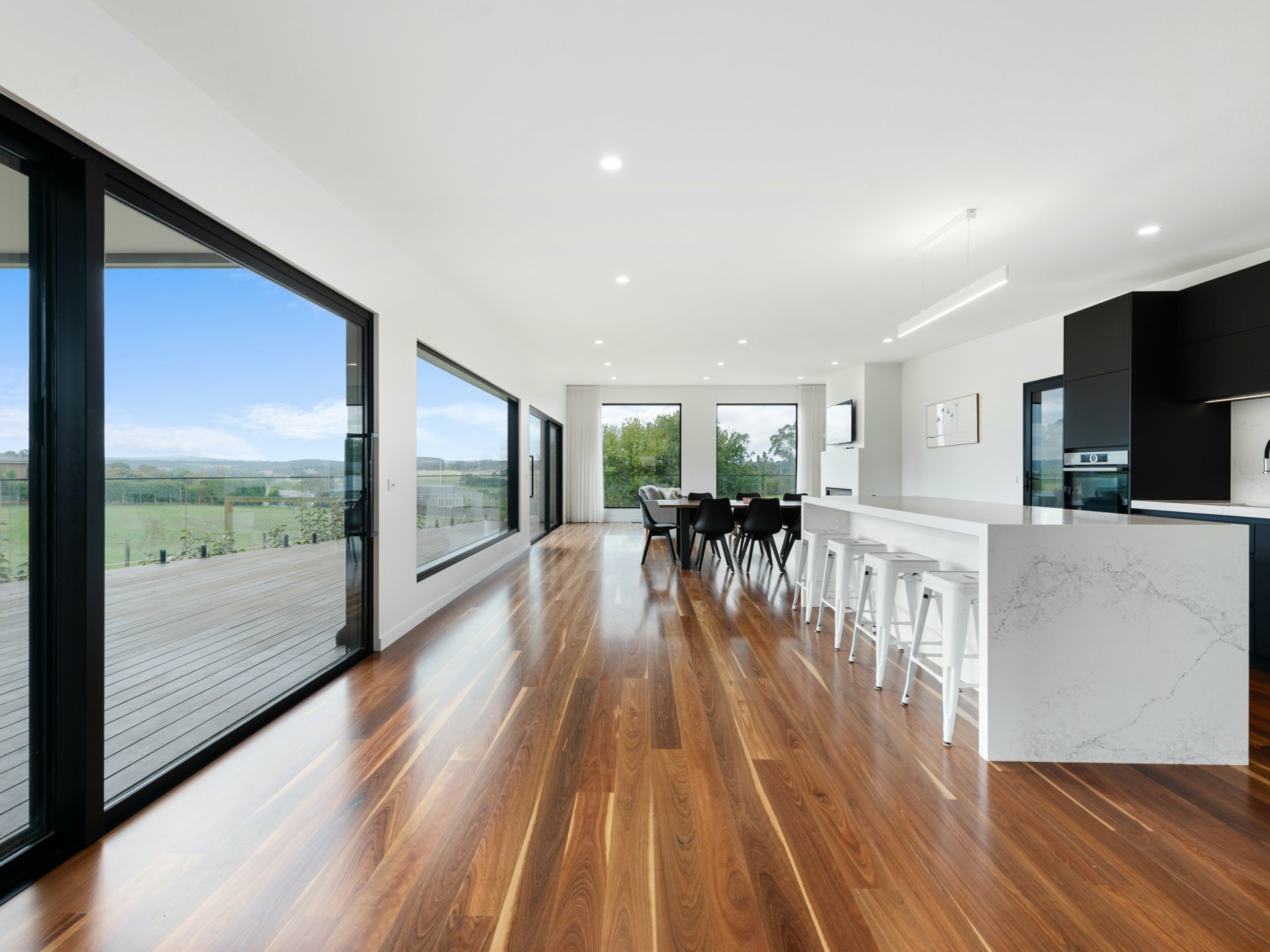 220 Bullumwaal Road, WY YUNG